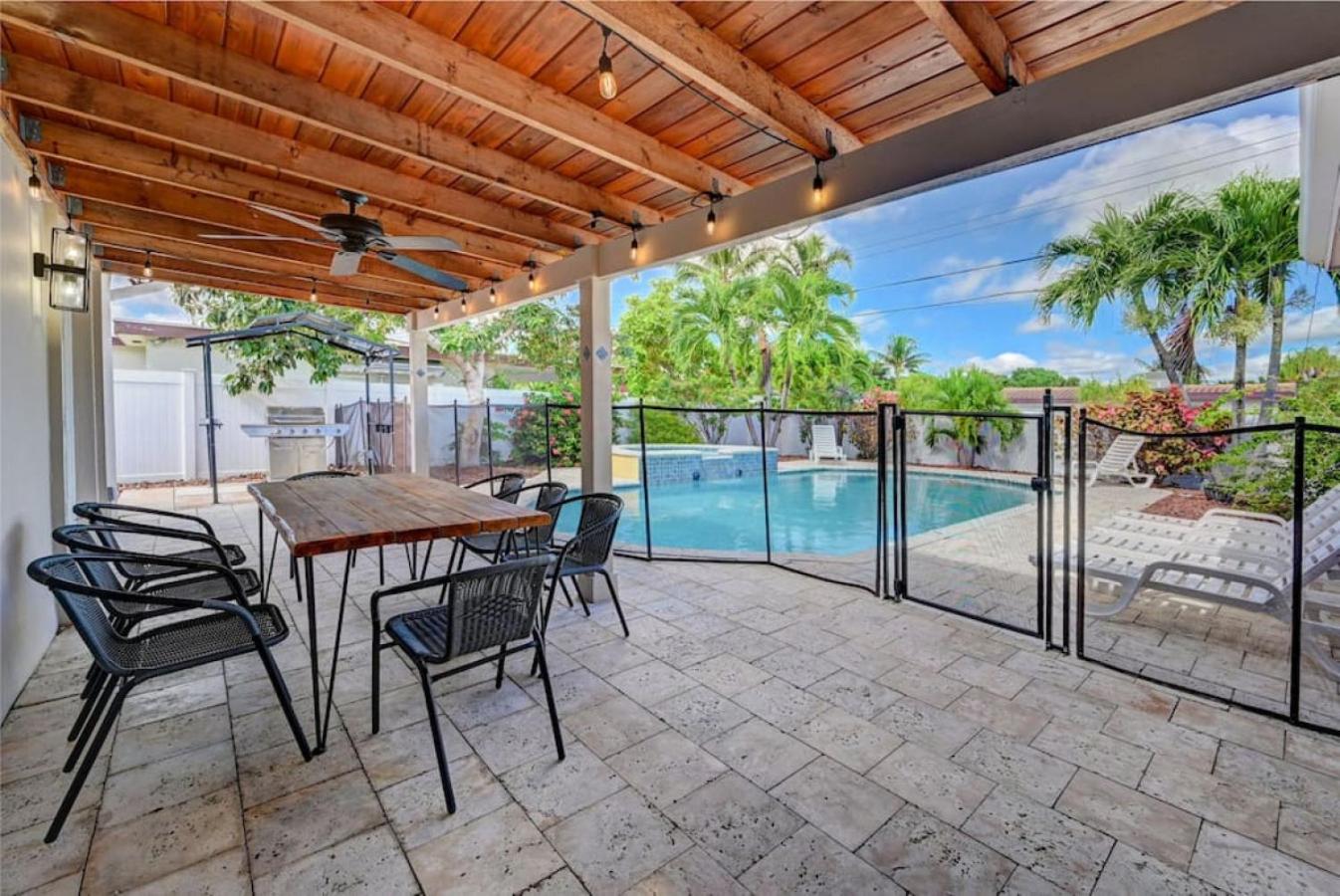 Premium Luxury 5BR Villa near Hollywood Beach