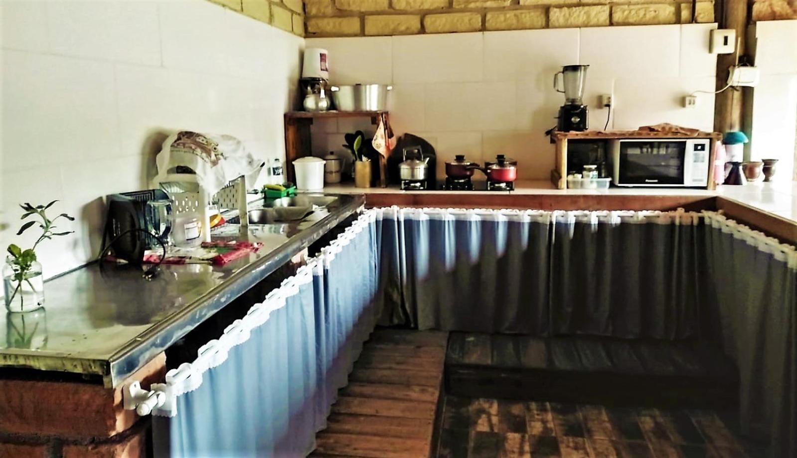 Hostel CASA DA PEDRA CHATA