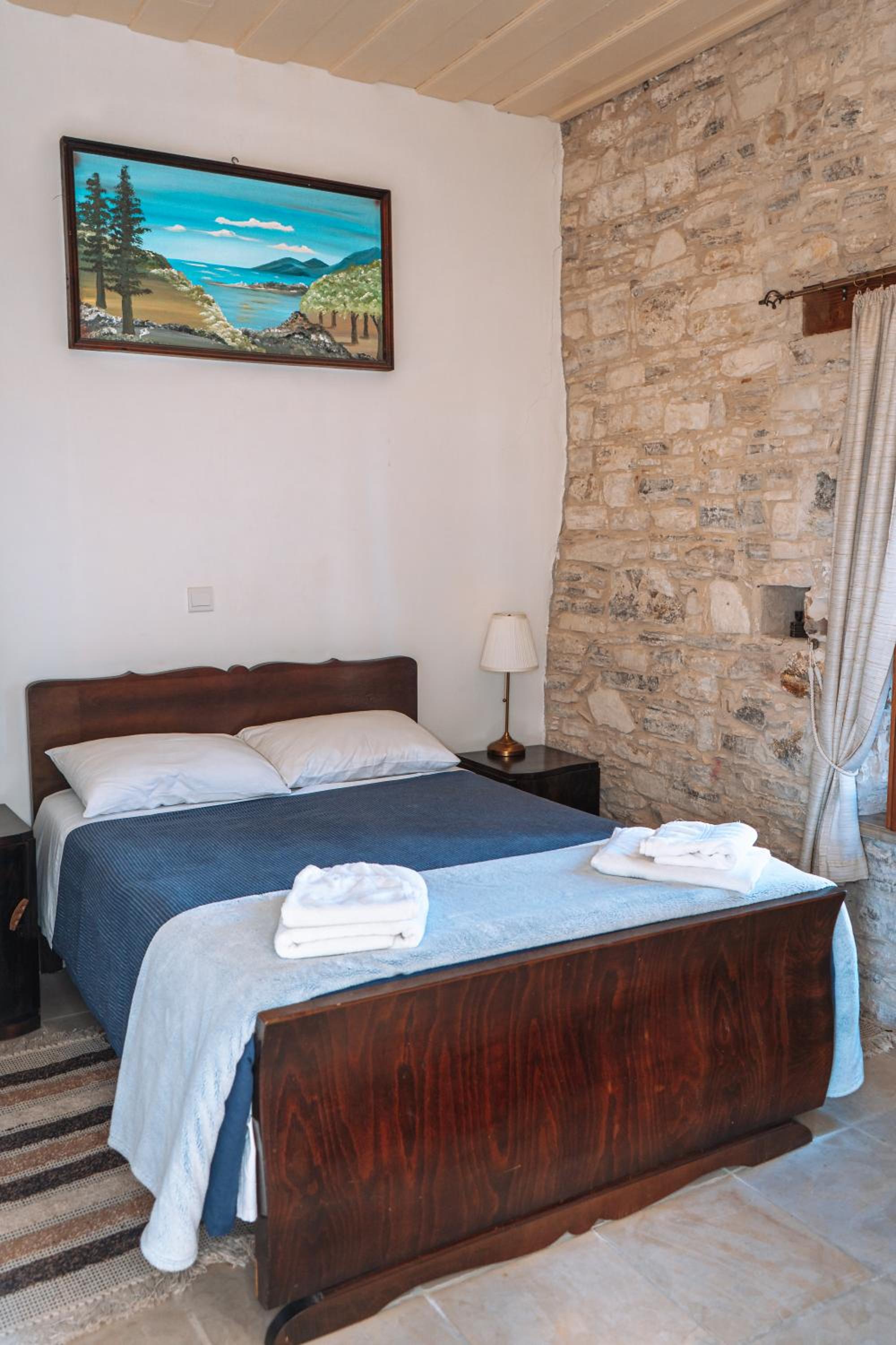 Lazaros Stonehouse