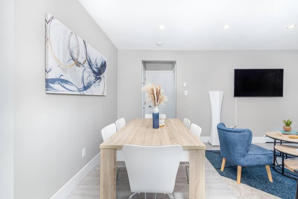 Modern & Stylish 1-Bedroom Unit