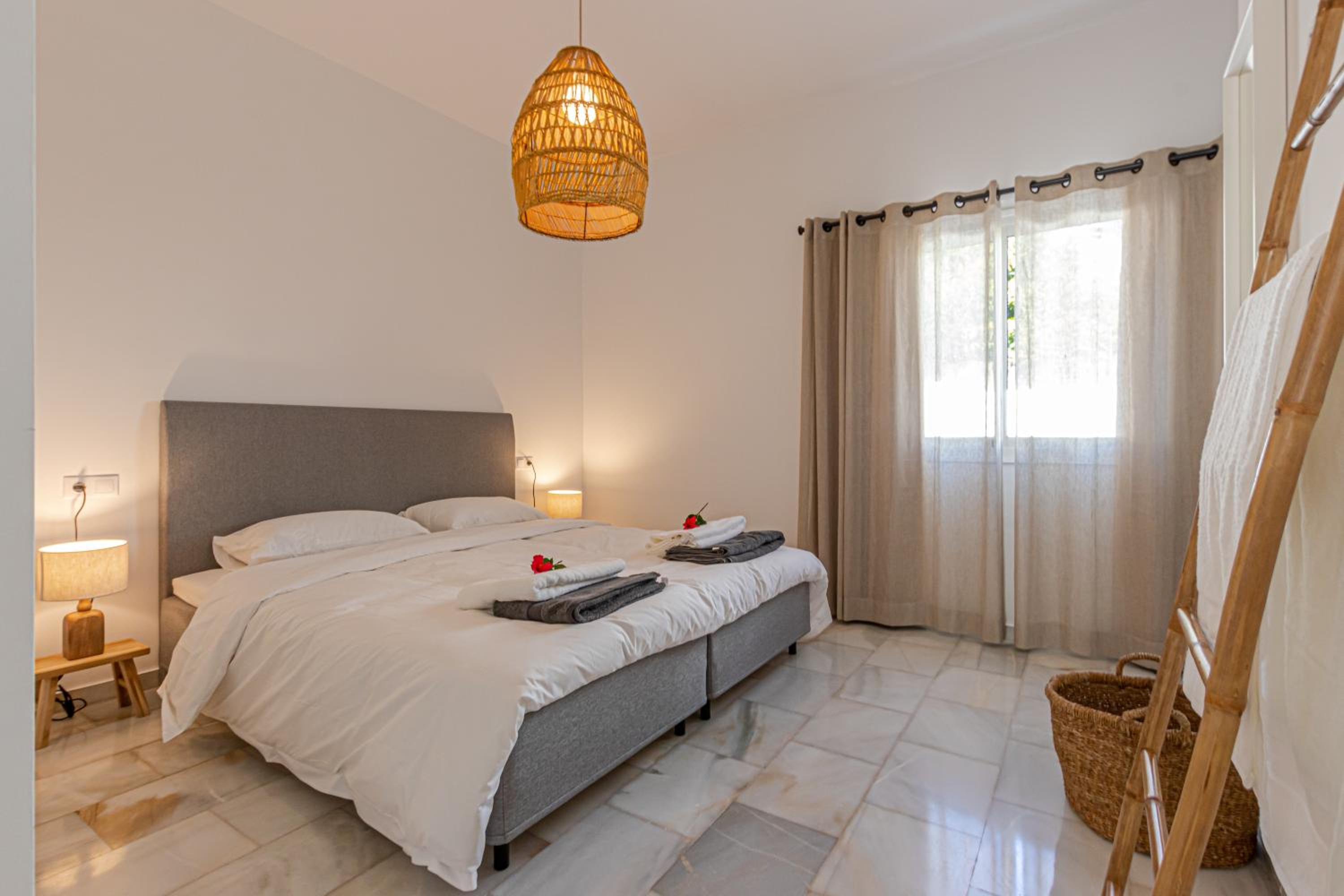 Luxury Villa Andalucia Seaview Private Pool close to Centre