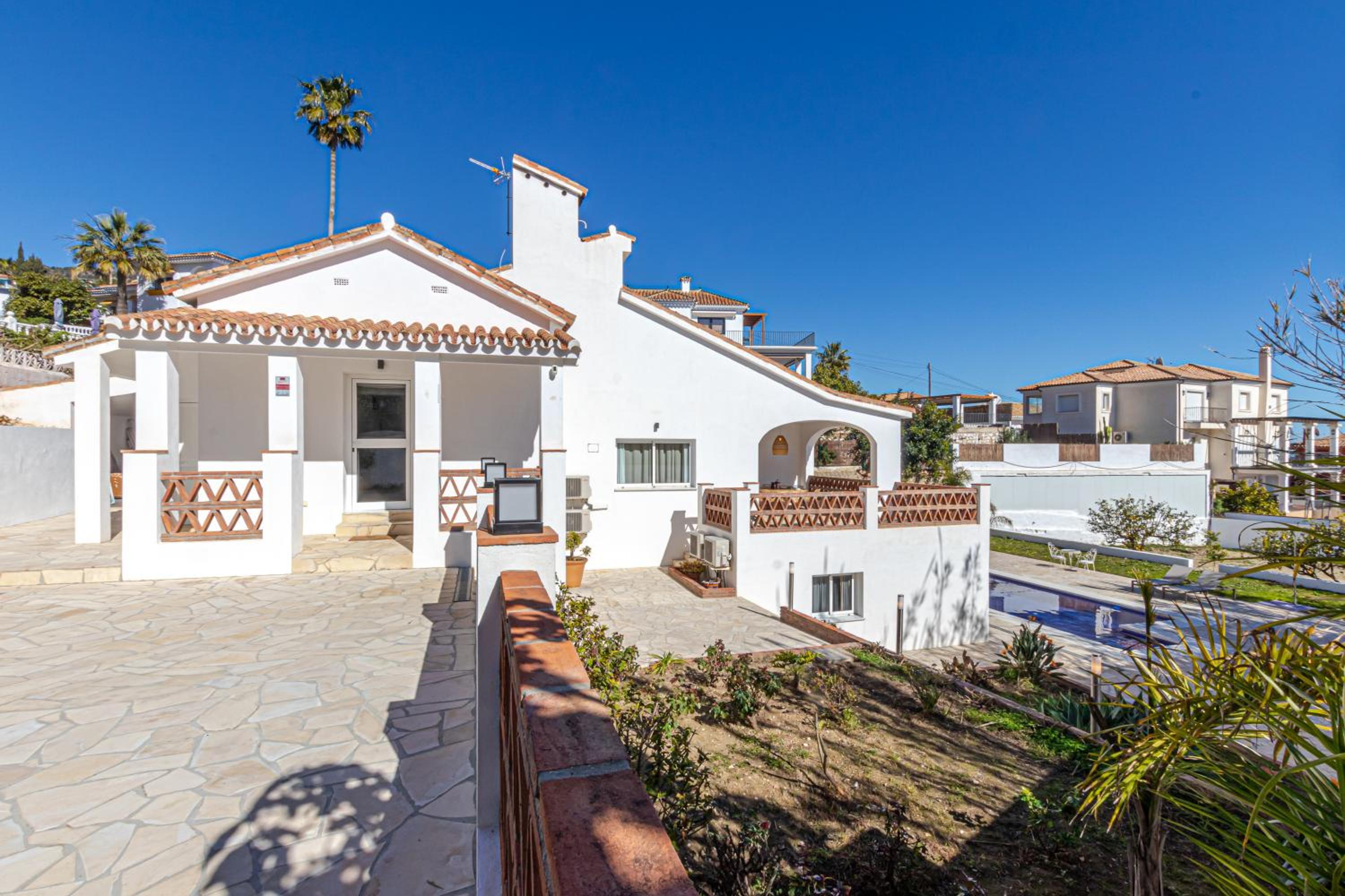 Luxury Villa Andalucia Seaview Private Pool close to Centre
