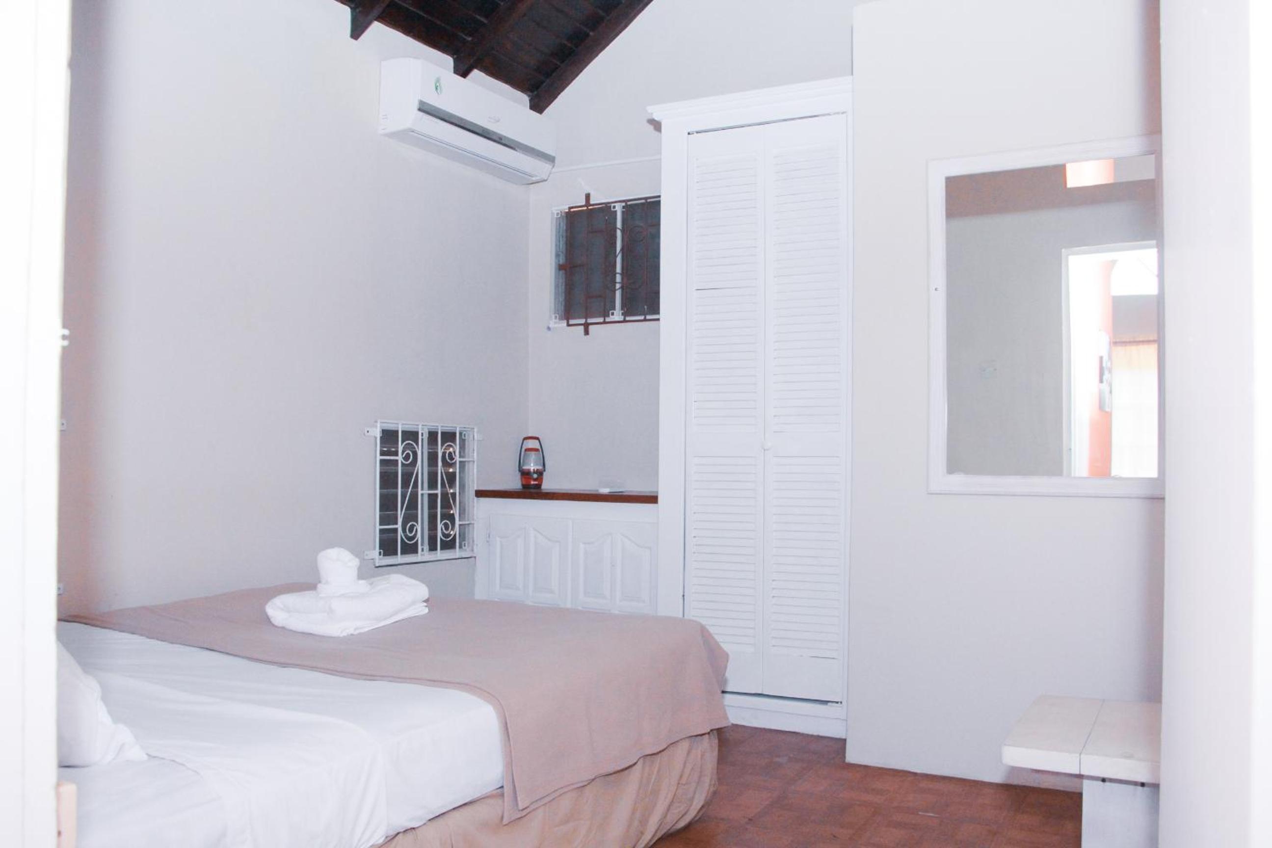 Buttercup Cottage Apartments