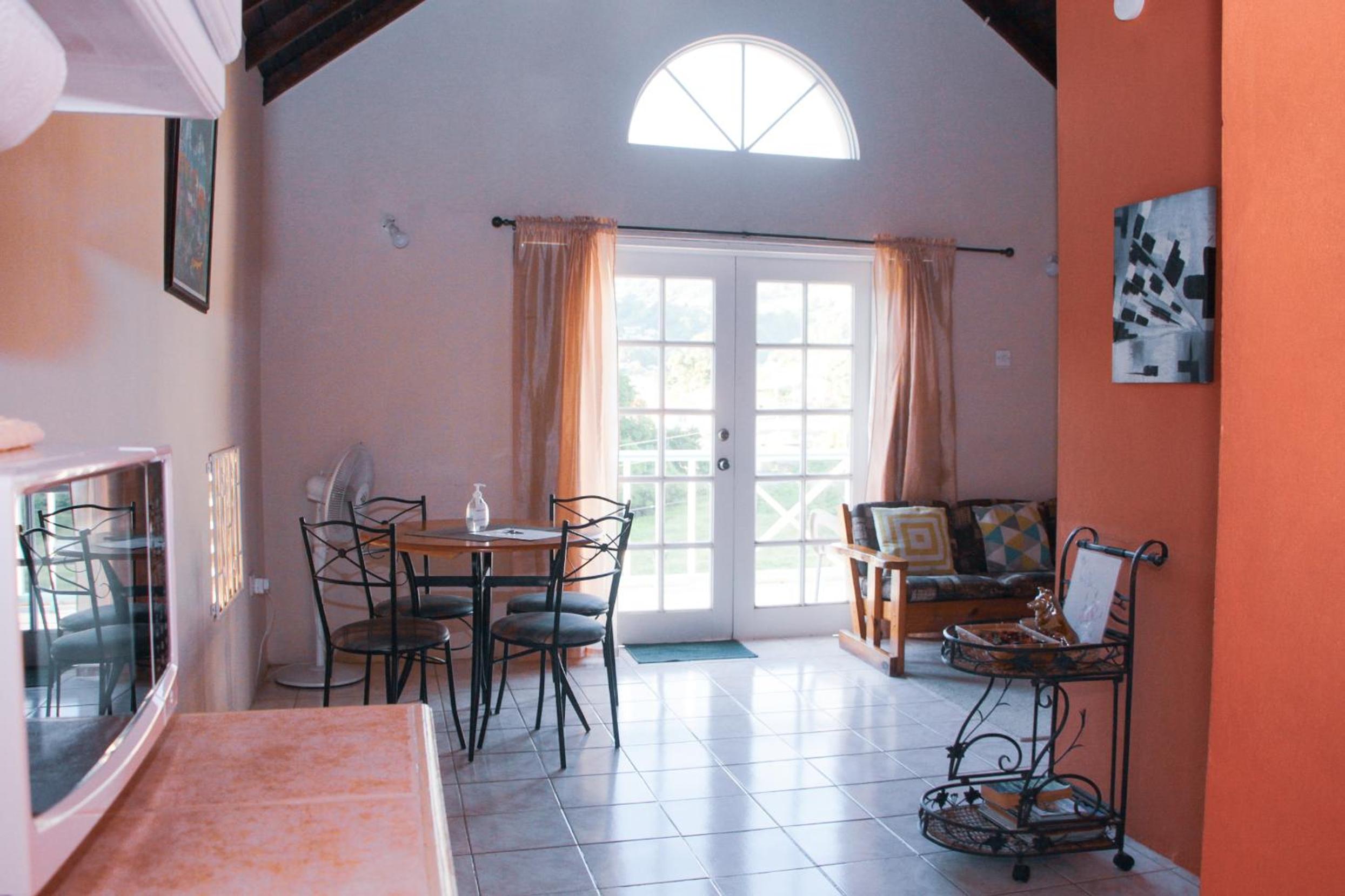 Buttercup Cottage Apartments