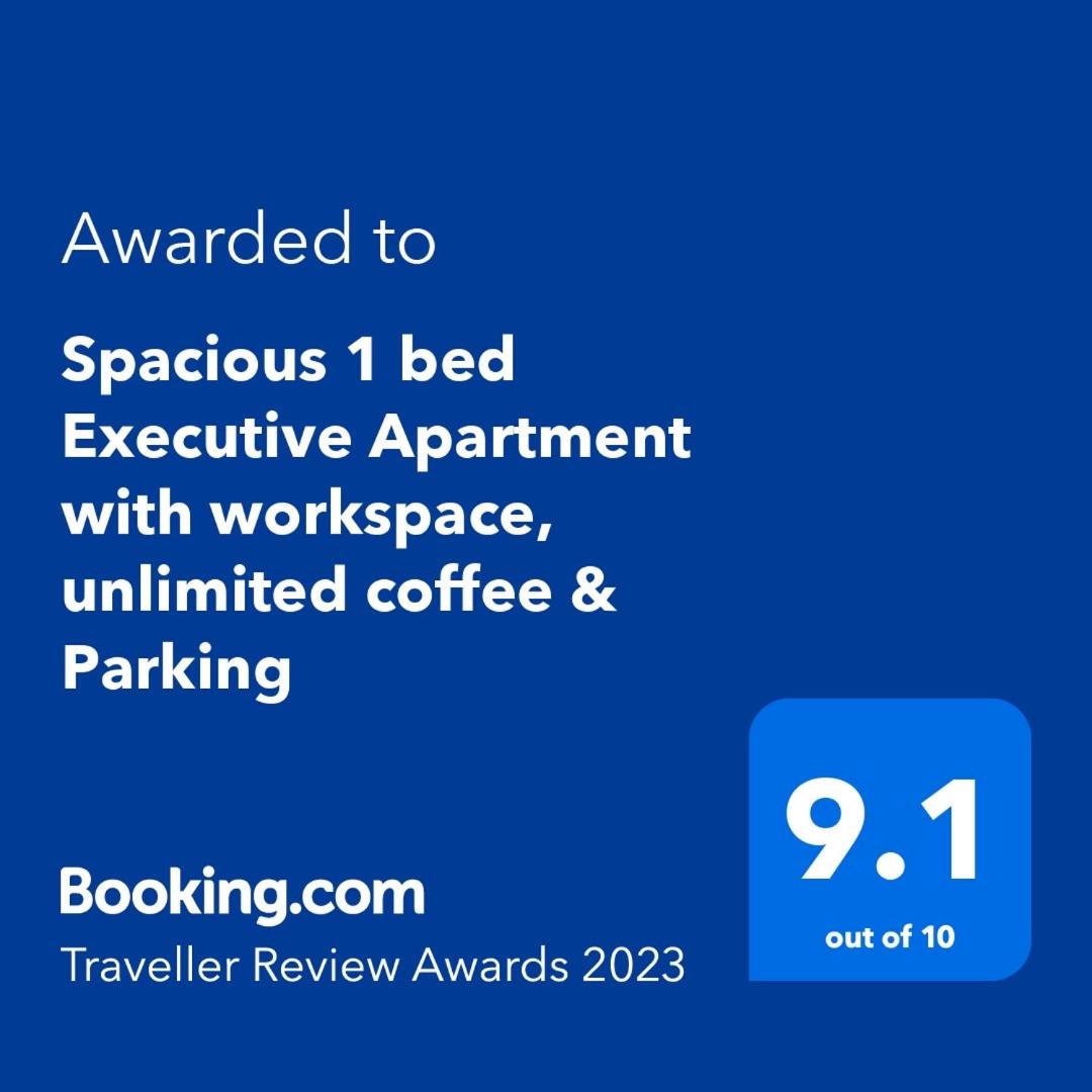 Spacious 1 bed Apartment with workspace, Coffee & FREE Parking view 3