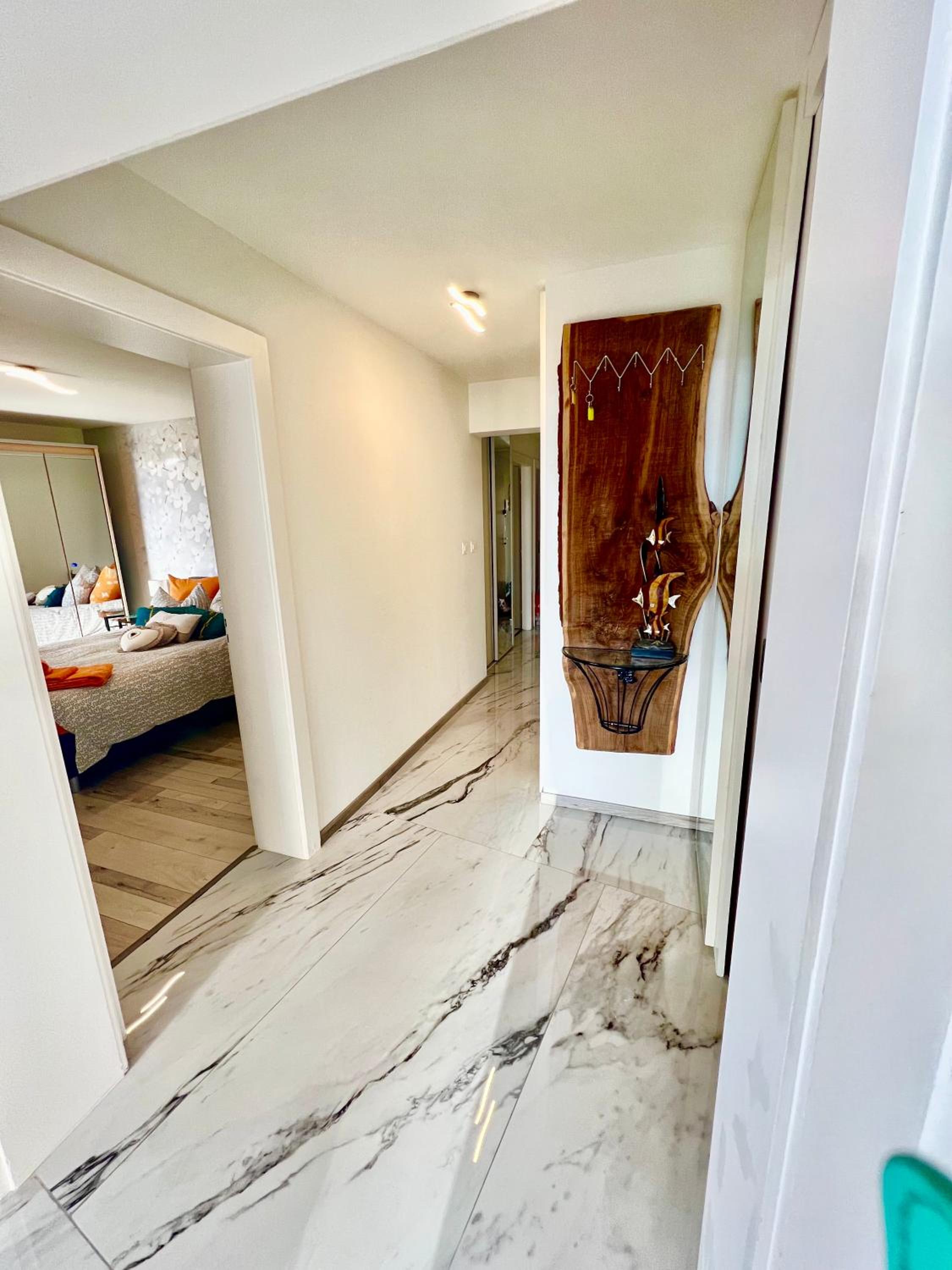 Fabulous Lakeside Family Apartment | 4 Rooms