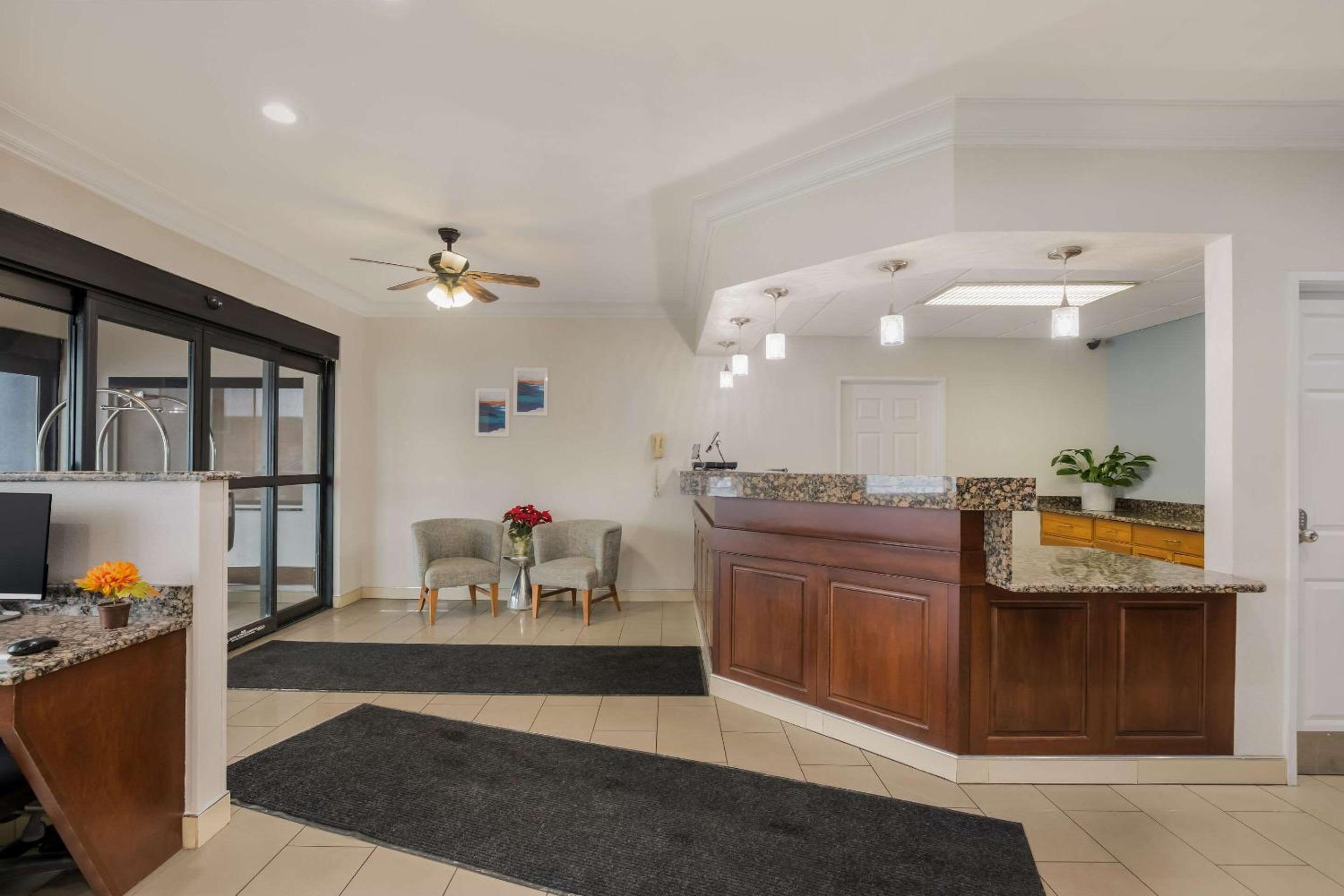 MainStay Suites Joliet I-80 view 4