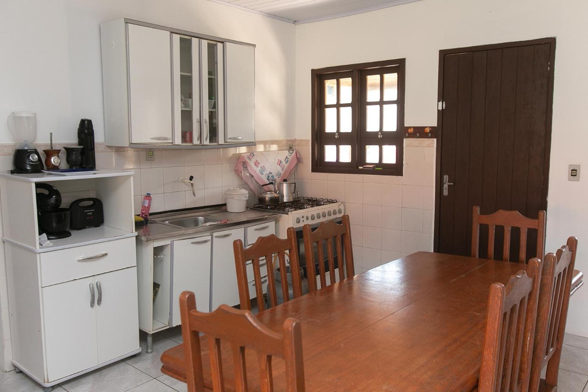 Casa com churrasqueira prox a Praia de Cidreira RS