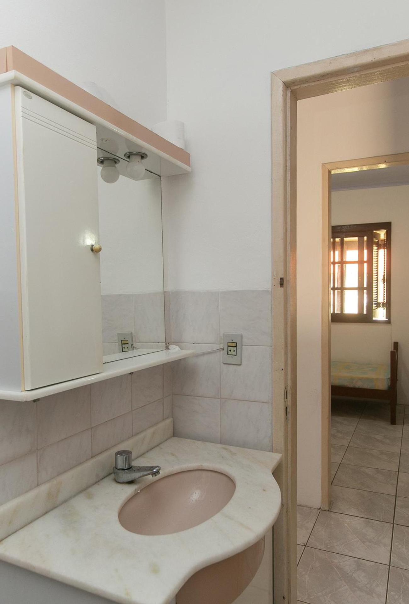 Casa com churrasqueira prox a Praia de Cidreira RS