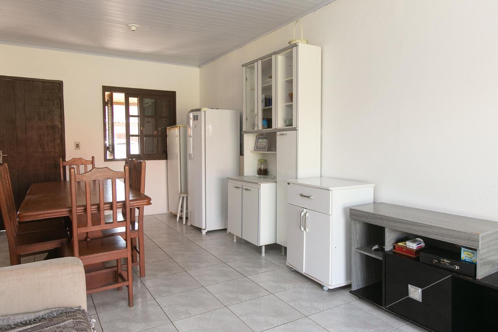 Casa com churrasqueira prox a Praia de Cidreira RS