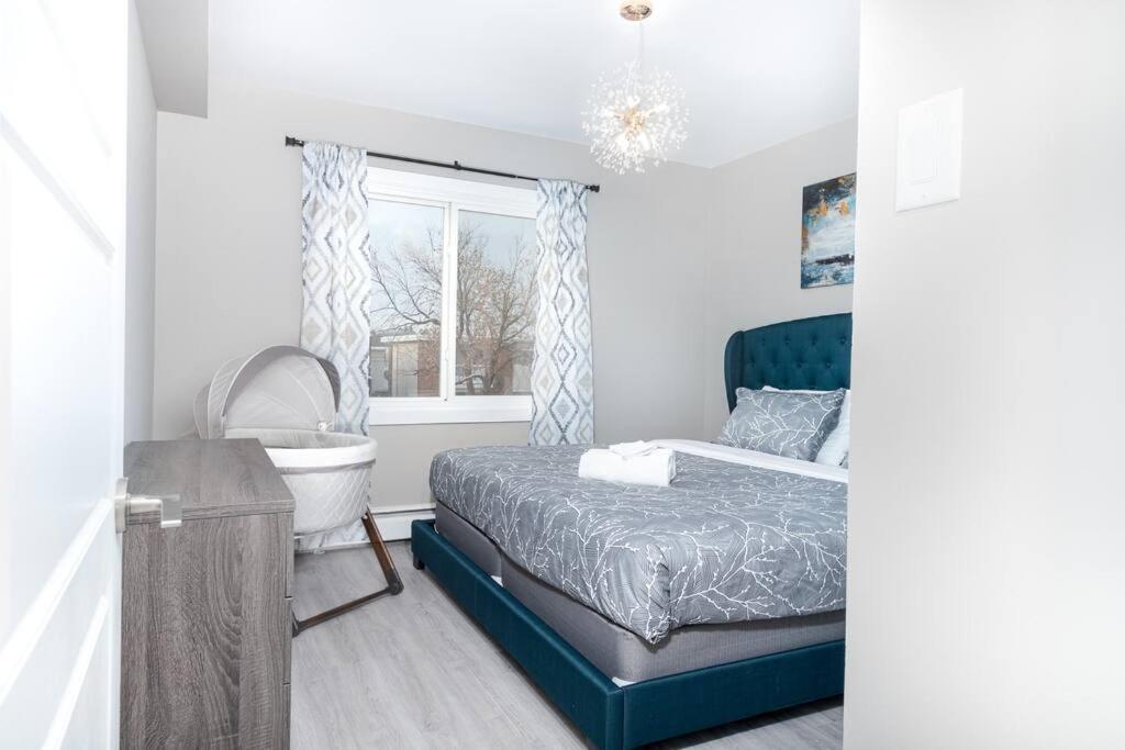 Modern & Stylish 2-Bedroom Unit