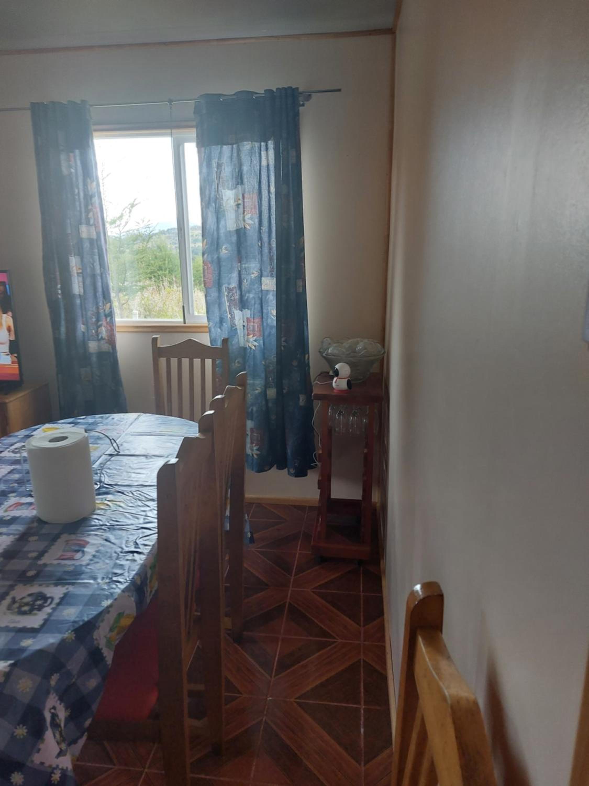 cabaña a 13 km de coyhaique camino lago atravesado, últimos 300 metros para vehículos 4x4