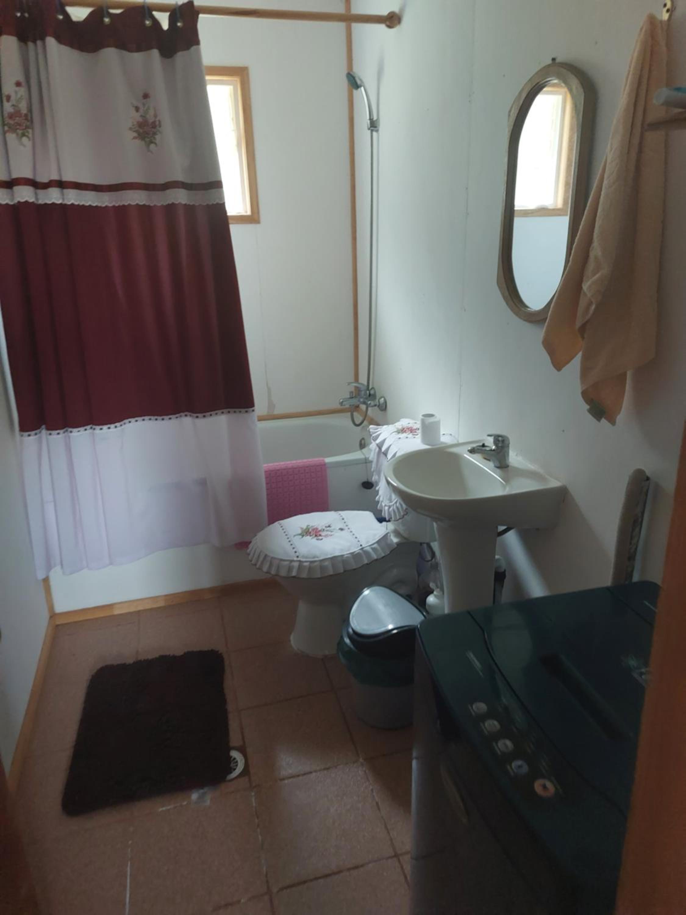 cabaña a 13 km de coyhaique camino lago atravesado, últimos 300 metros para vehículos 4x4