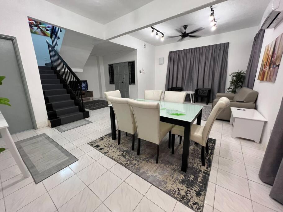 RUMAH MELATI by IMPIAN HOMESTAY KLIA-SALAK TINGGI-NILAI photo 3