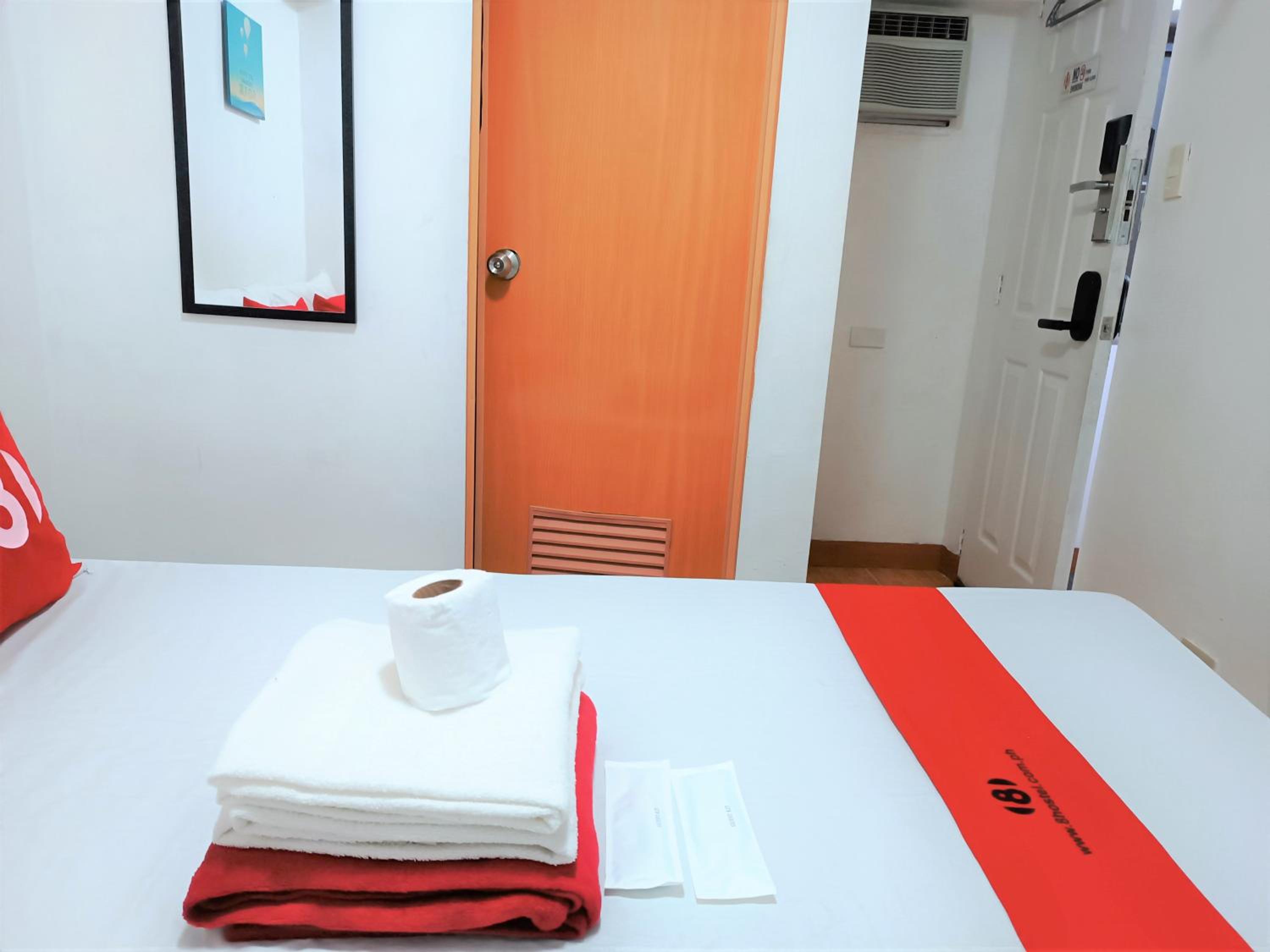 8Hostel