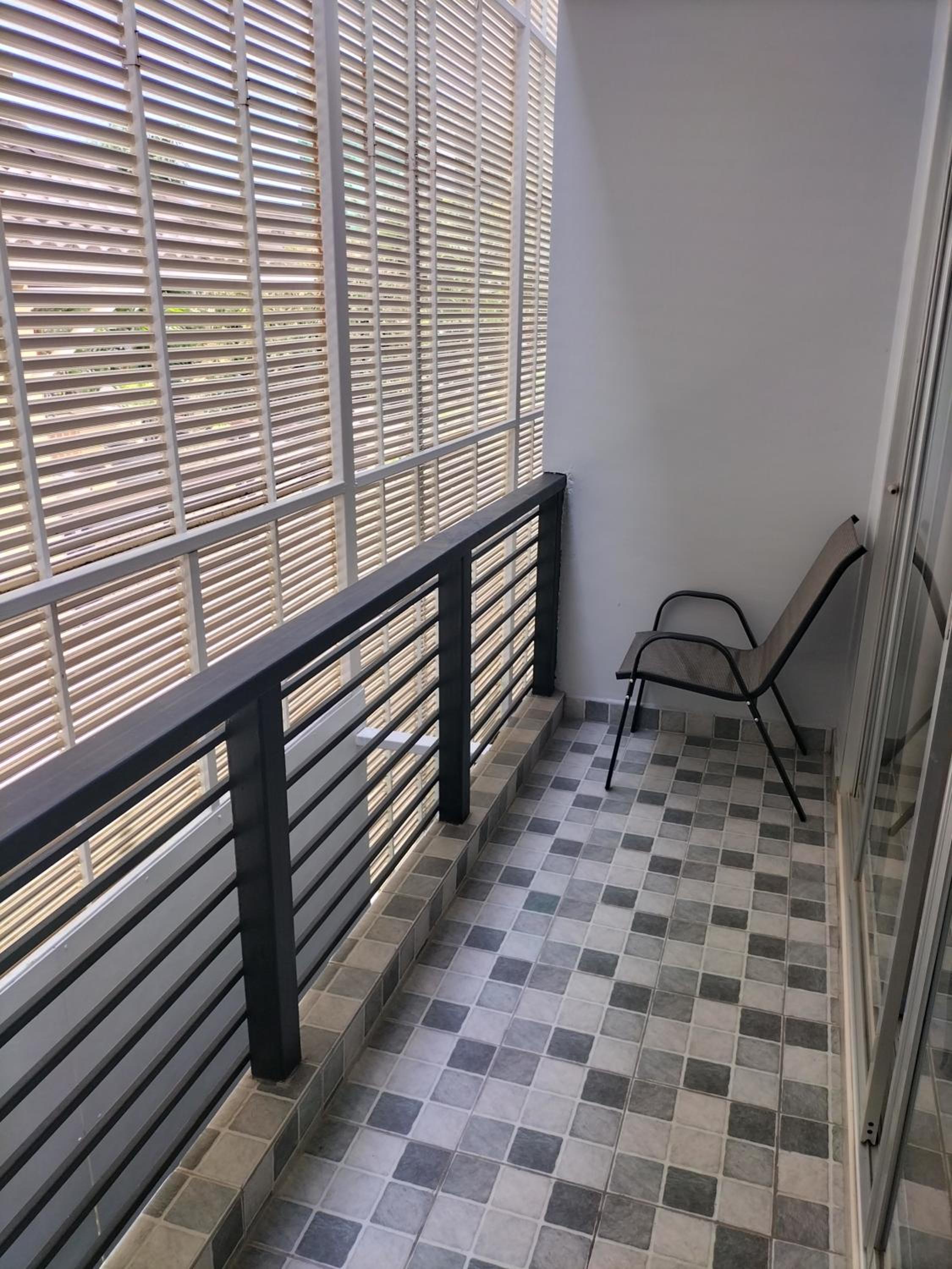 balcony