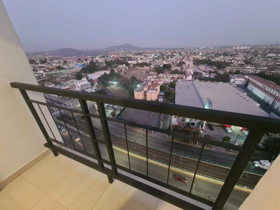 Departamento con vista increíble en piso 16 view 3