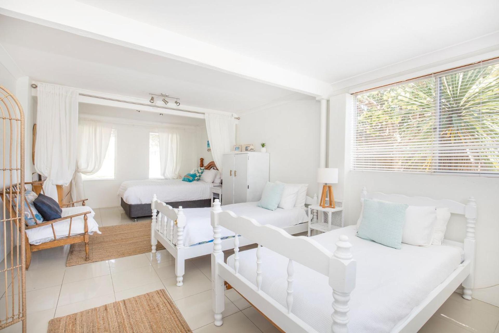 Middle Sea Pet Friendly 5 Mins Walk to Beach