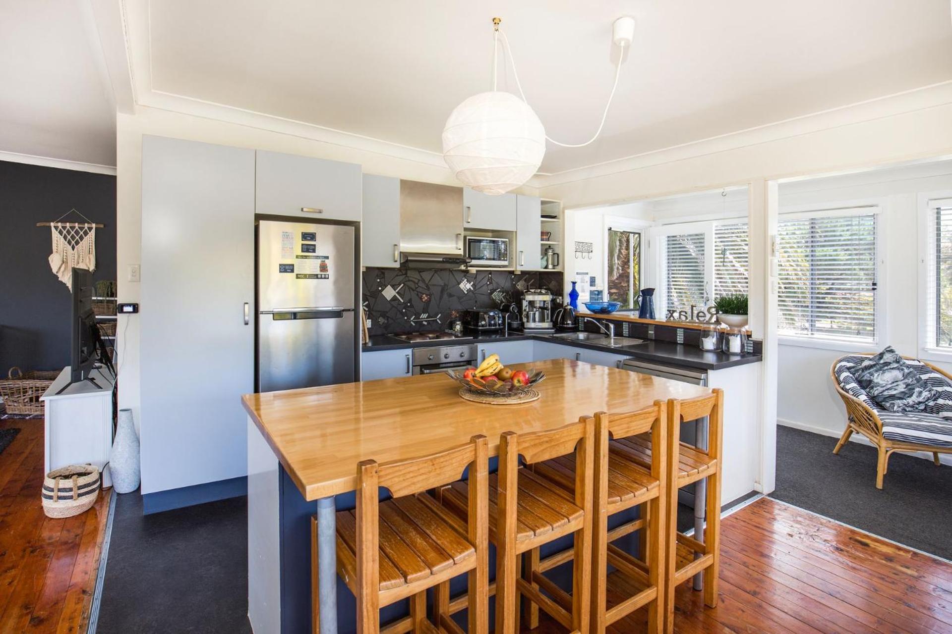 Middle Sea Pet Friendly 5 Mins Walk to Beach