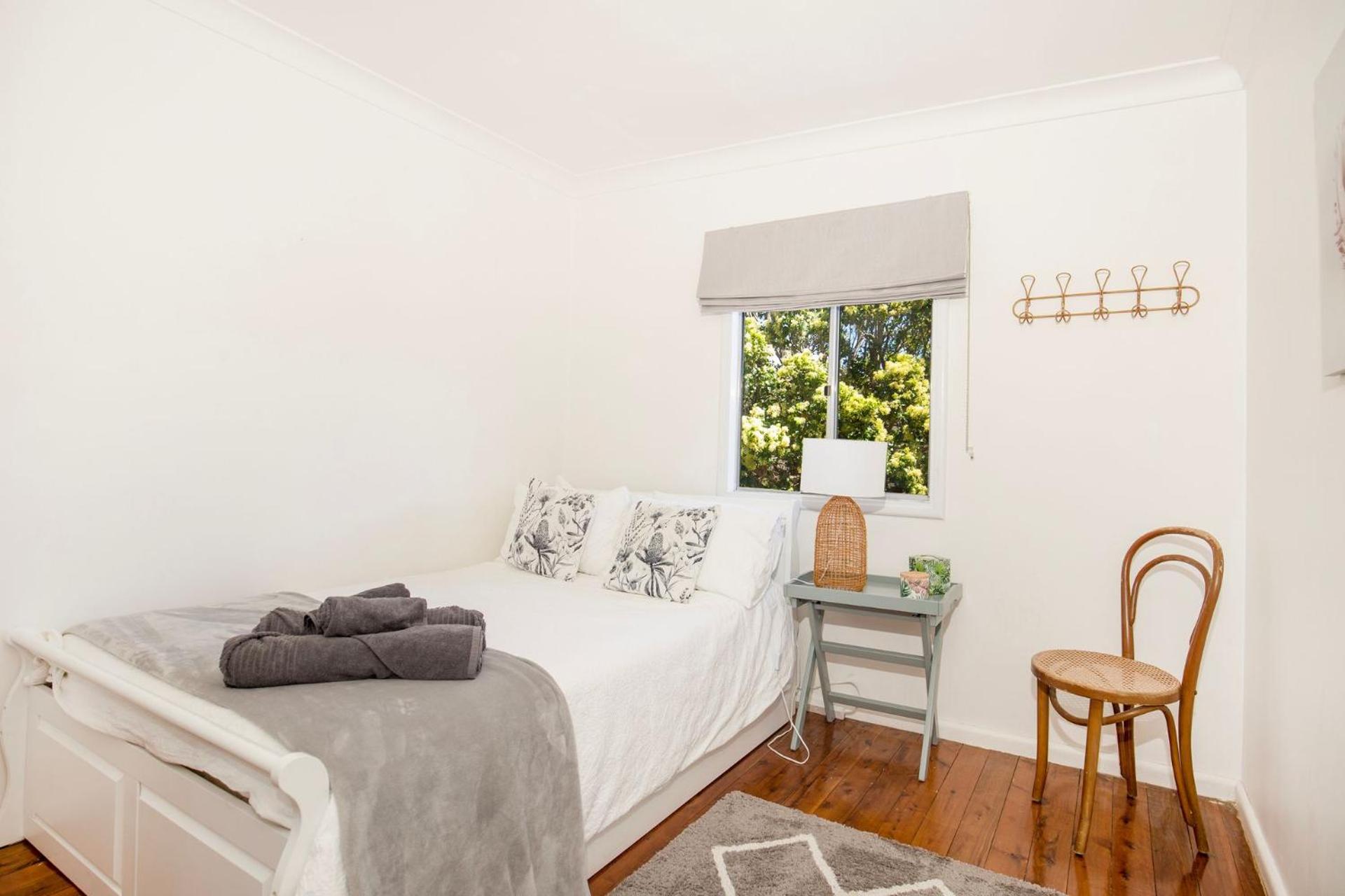 Middle Sea Pet Friendly 5 Mins Walk to Beach