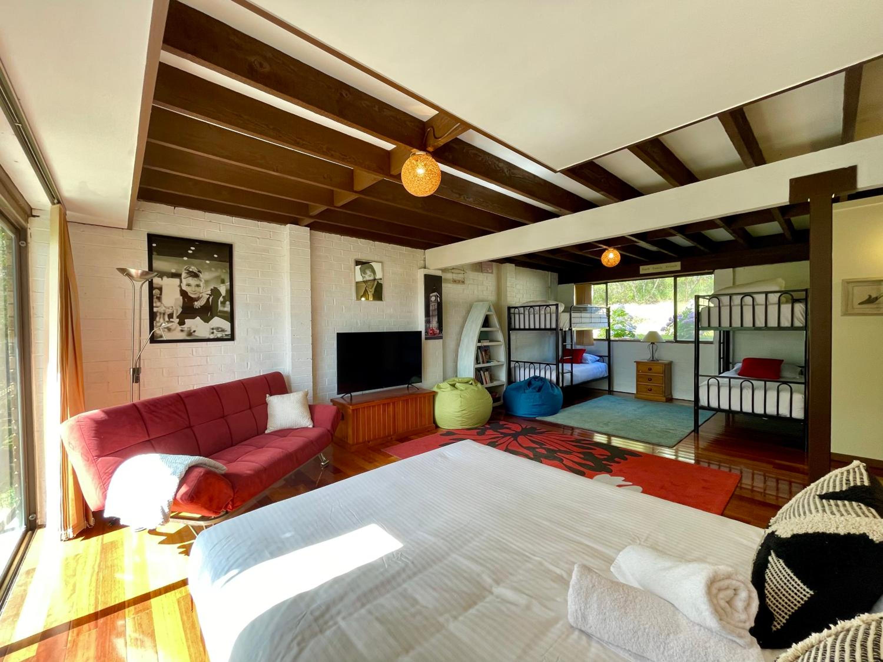 Narrow Neck Retreat