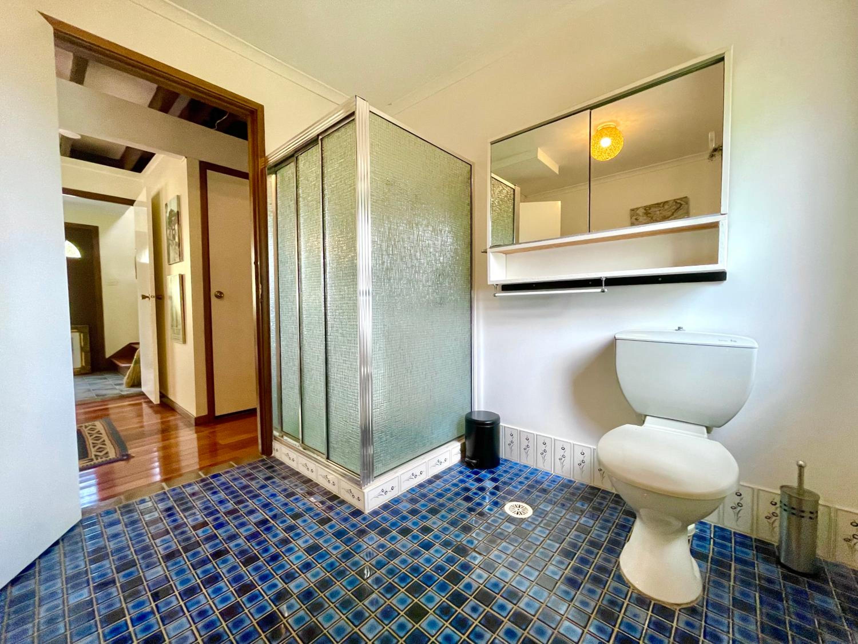 Narrow Neck Retreat