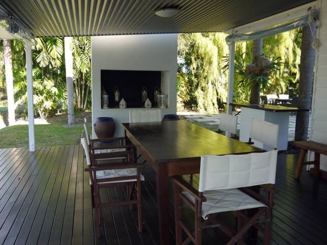 Cottonwood Beachfront Estate, Port Douglas