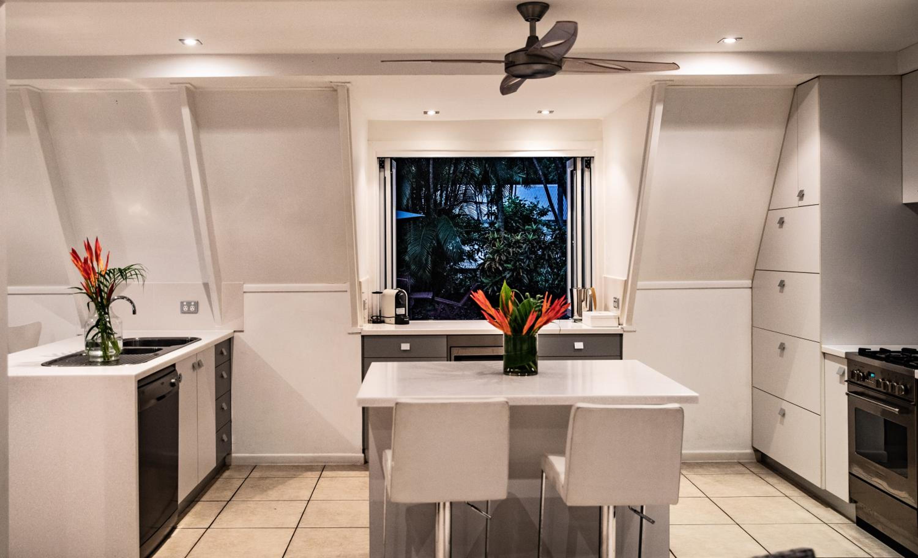 Cottonwood Beachfront Estate, Port Douglas