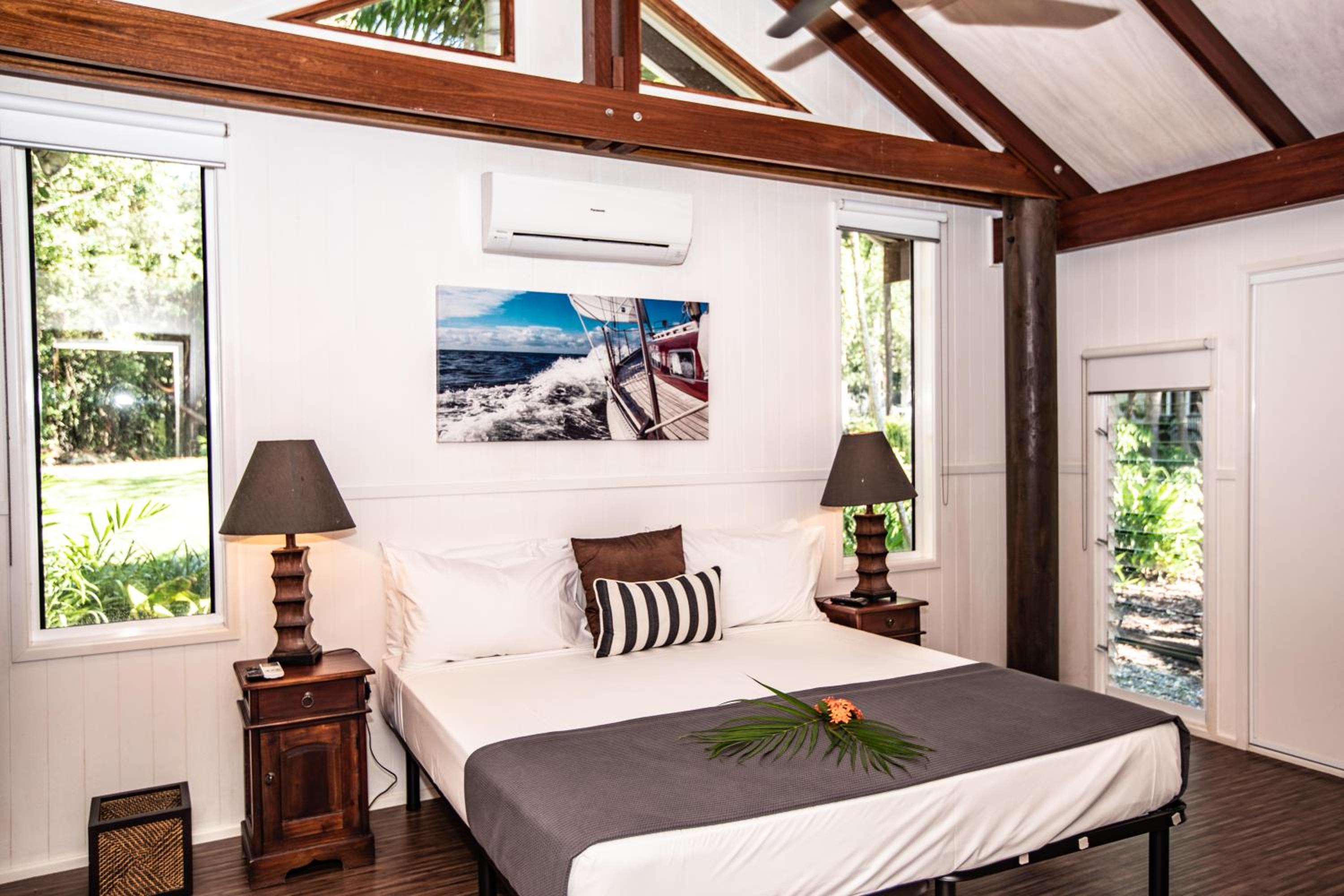Cottonwood Beachfront Estate, Port Douglas