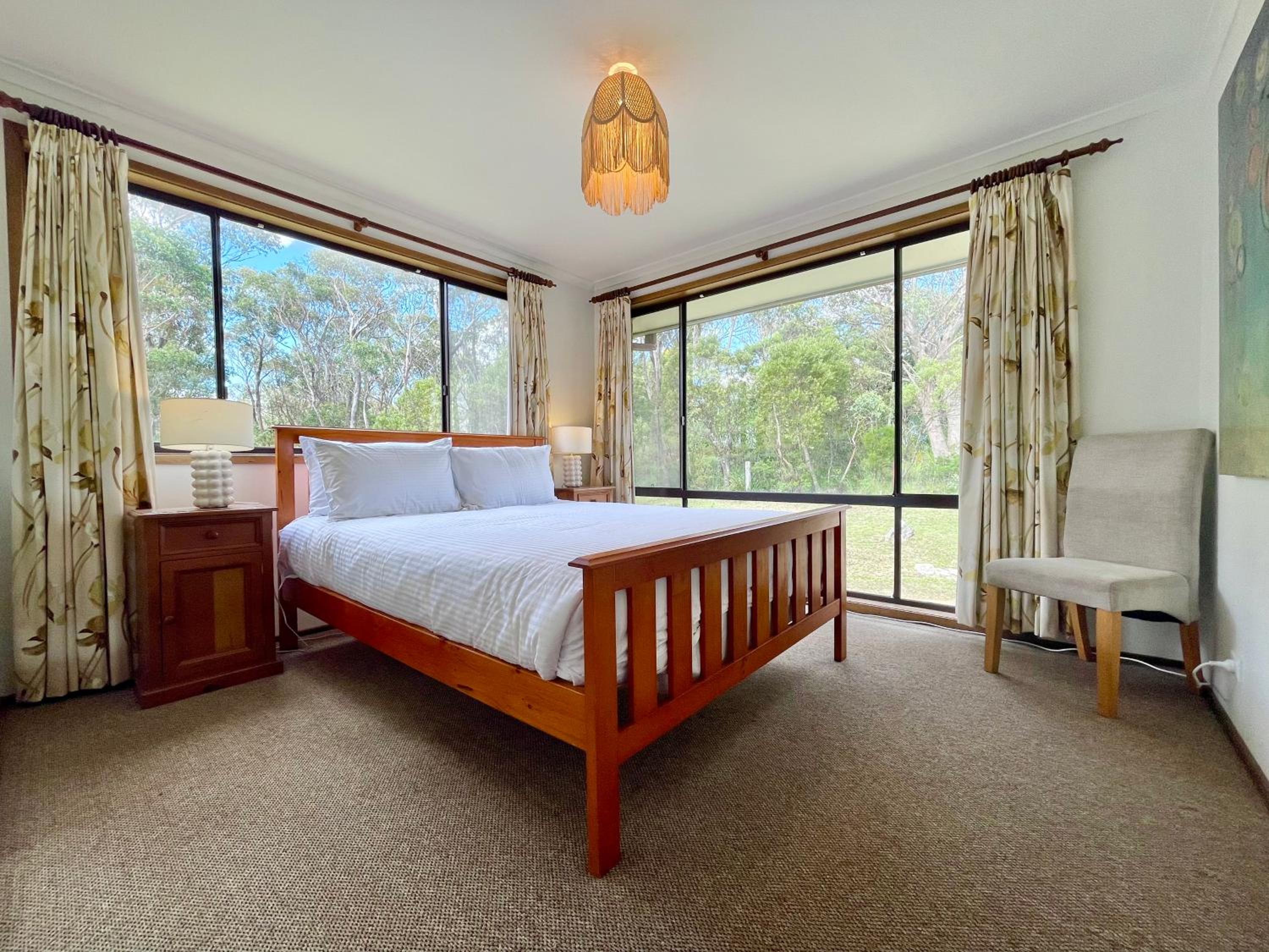 Narrow Neck Retreat