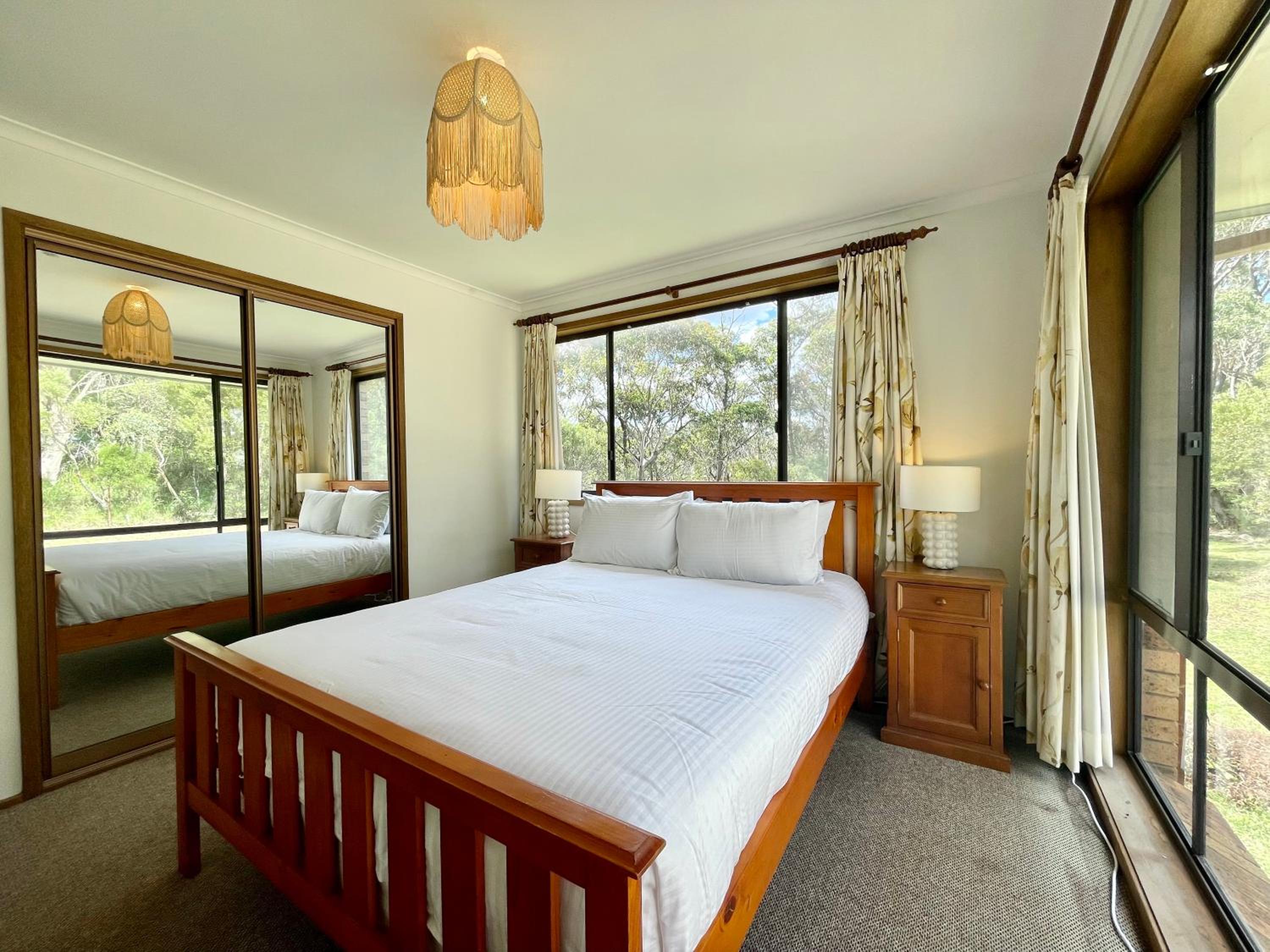 Narrow Neck Retreat