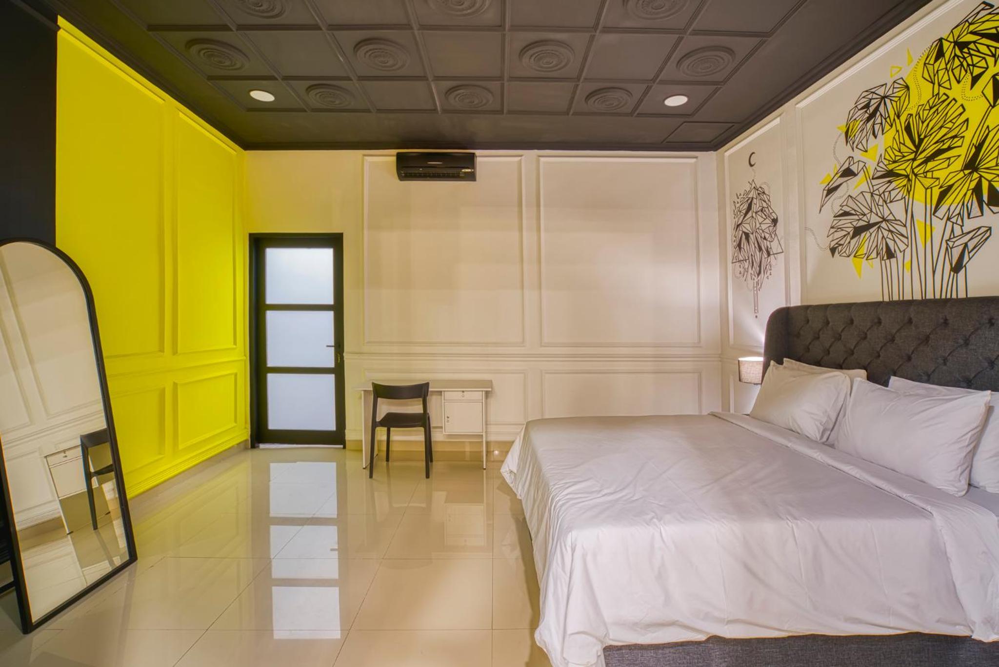 hotel room
