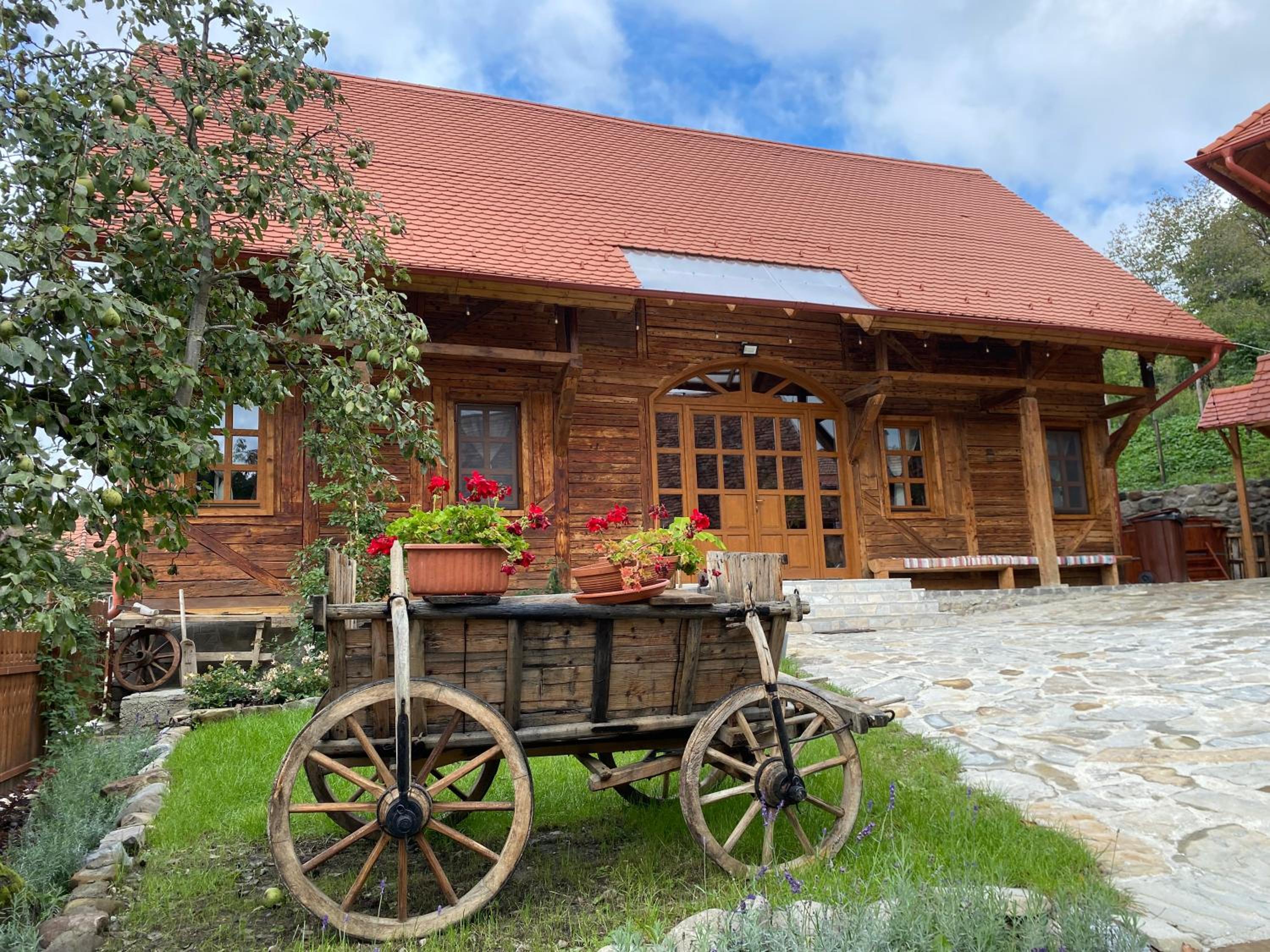 Székelyföld,Siklódi Kő Vendégház, Csűr