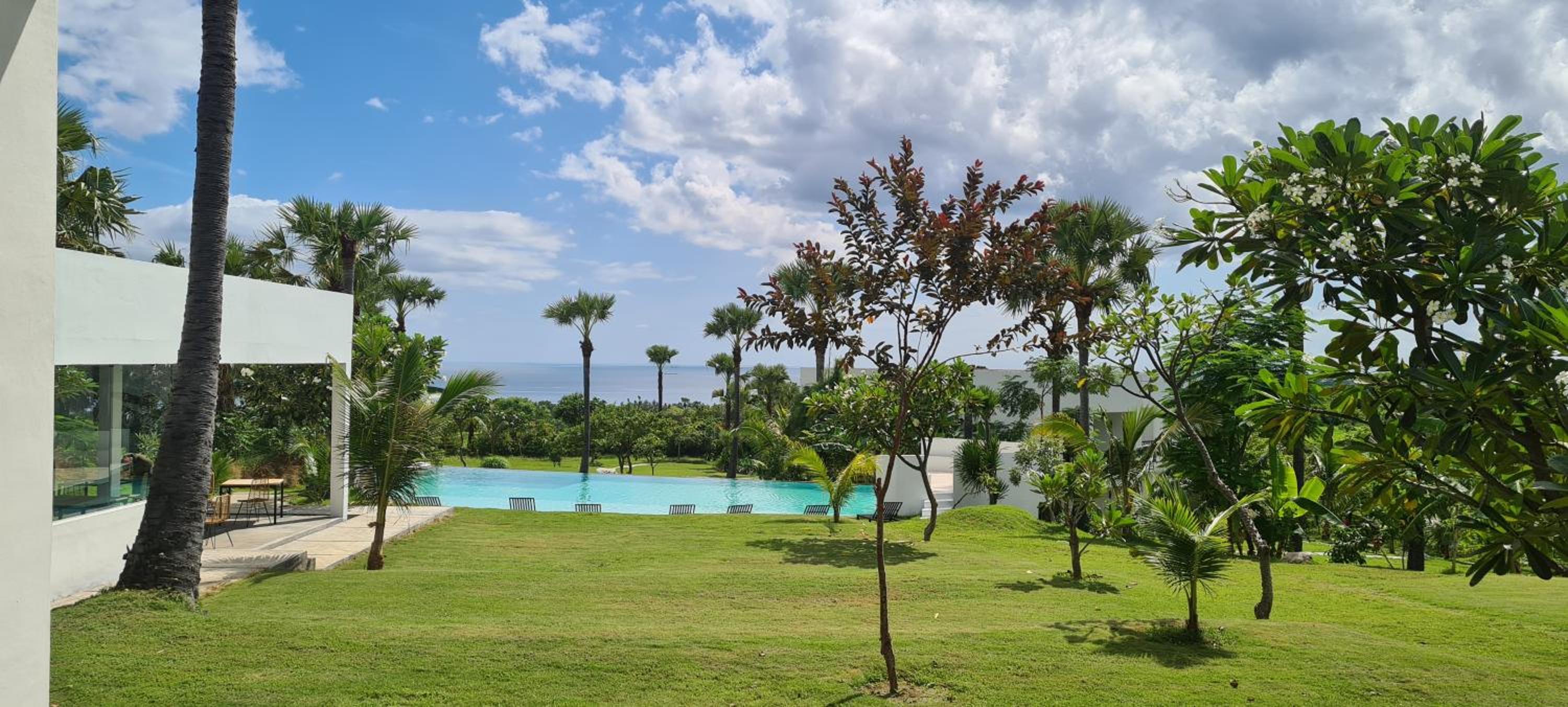 Palm Springs Bali Dive Resort