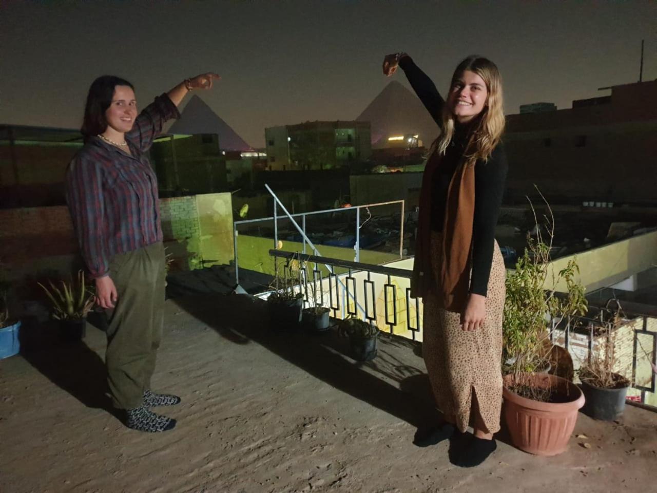 Jana Pyramids view inn