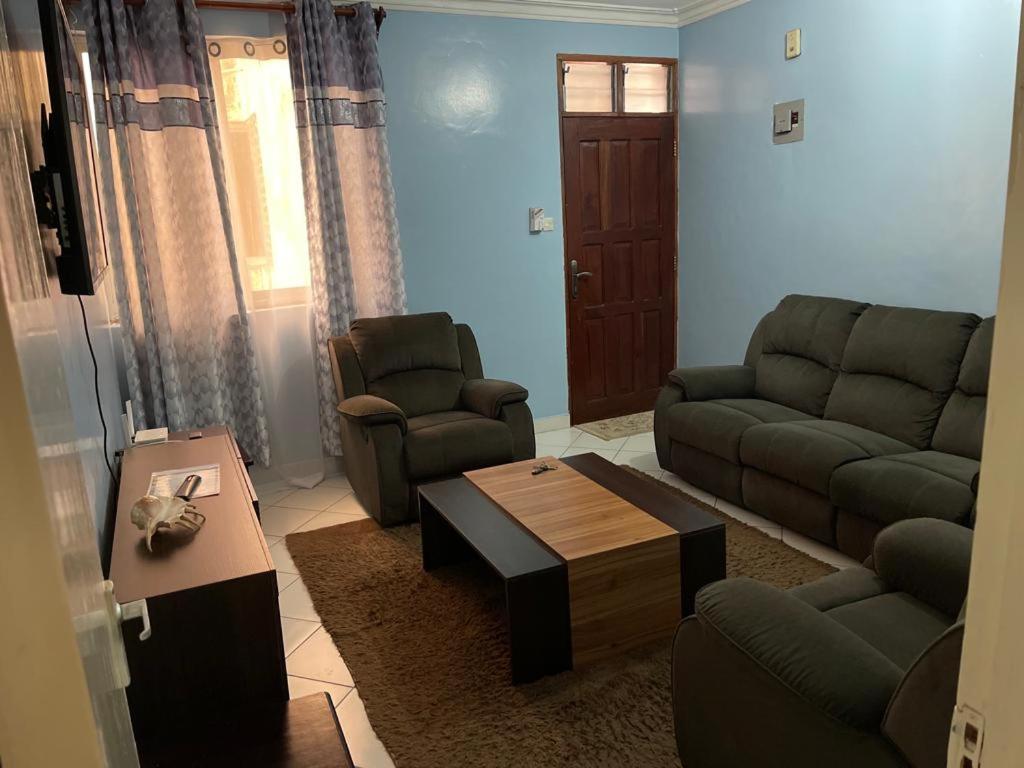 Lux Suites Nyali Budget Apartments-2BR