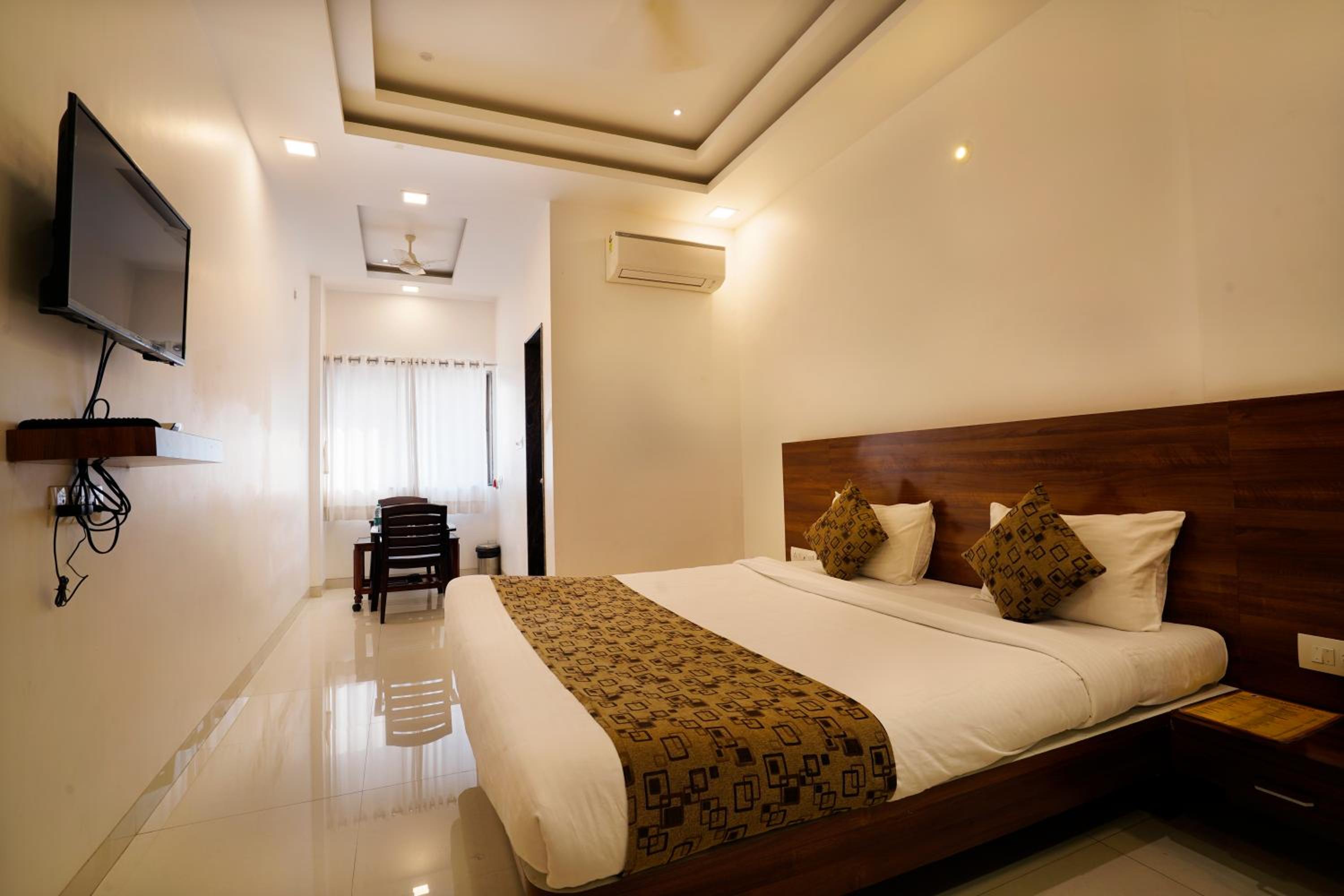 Hotel Jagadguru Lonavala