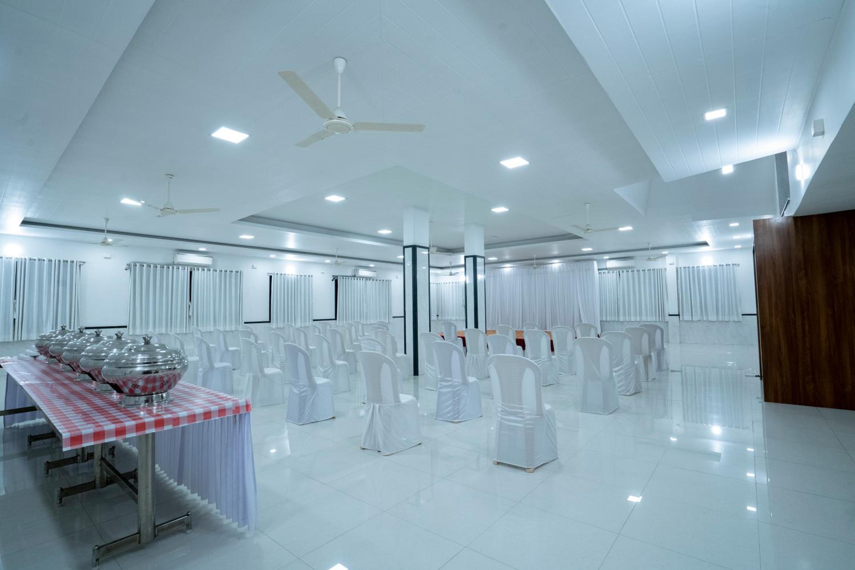 Hotel Jagadguru Lonavala