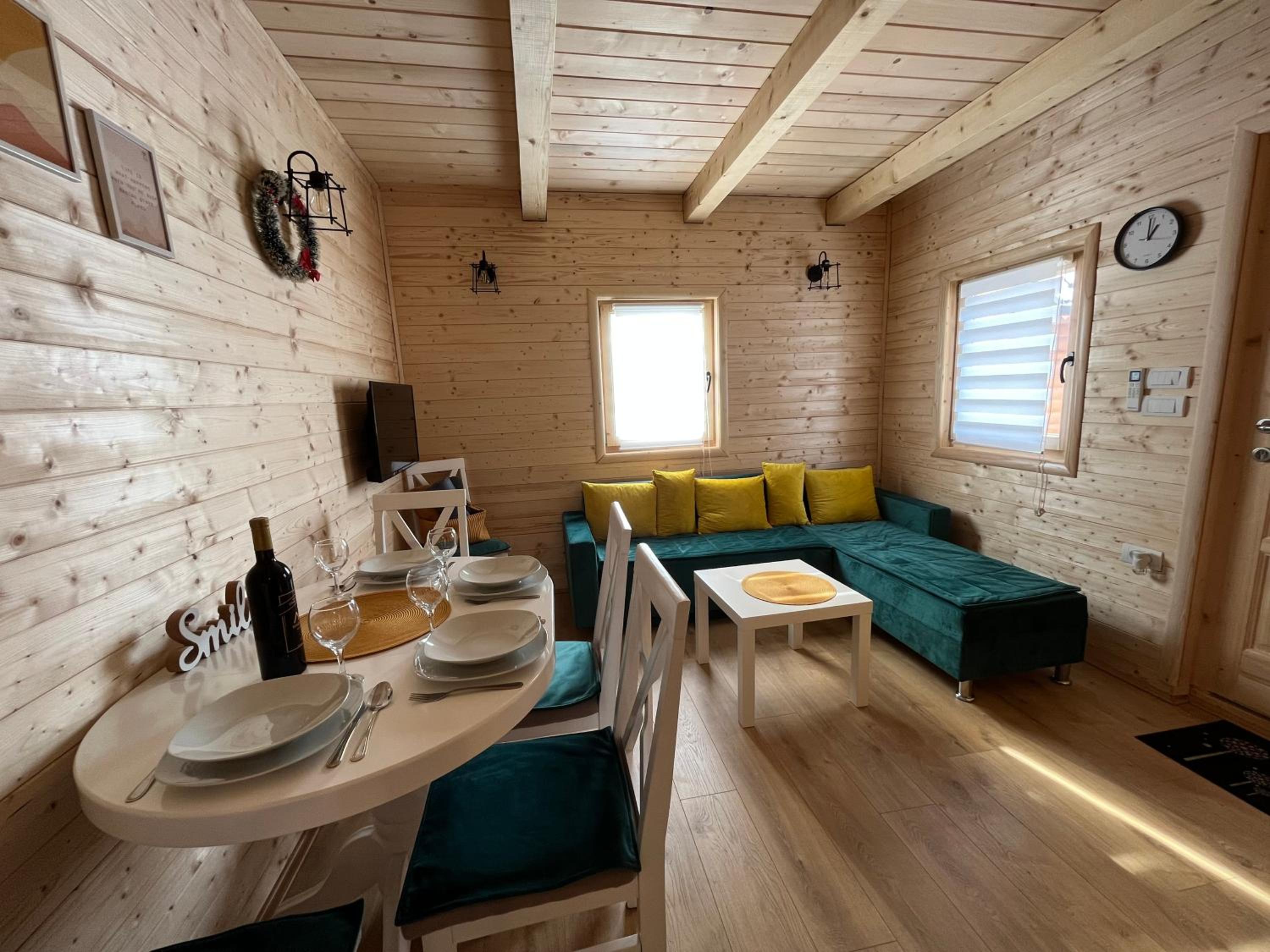 Brvnare MADERA Banja Ždrelo view 3