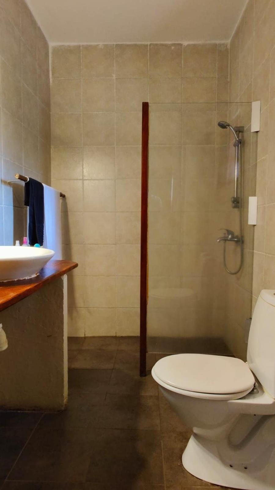 Lemon Creek Hotel Resort
