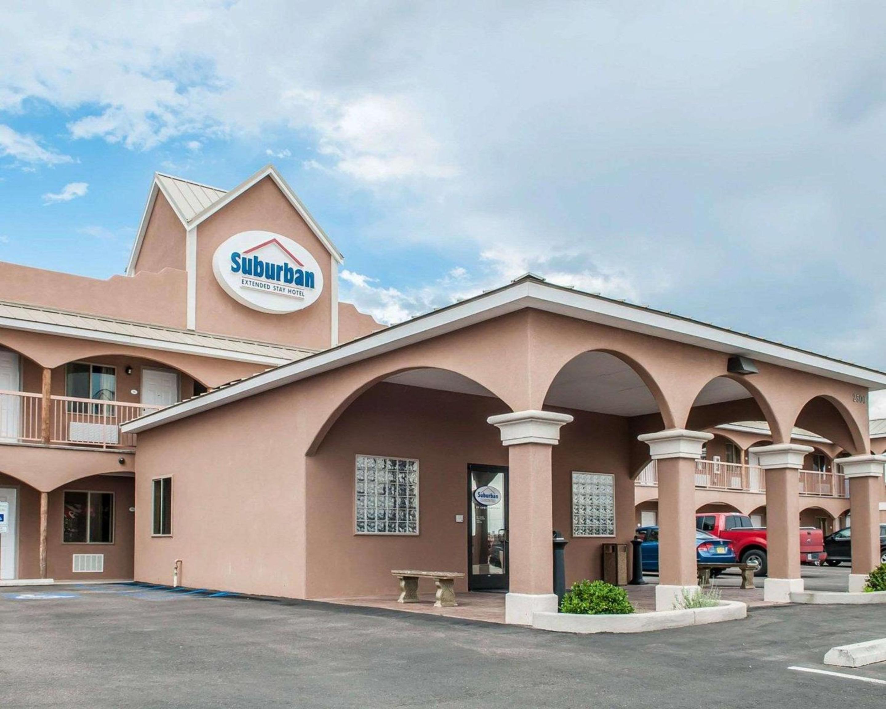 Alamogordo Vacations - Suburban Studios Alamogordo - Property Image 1