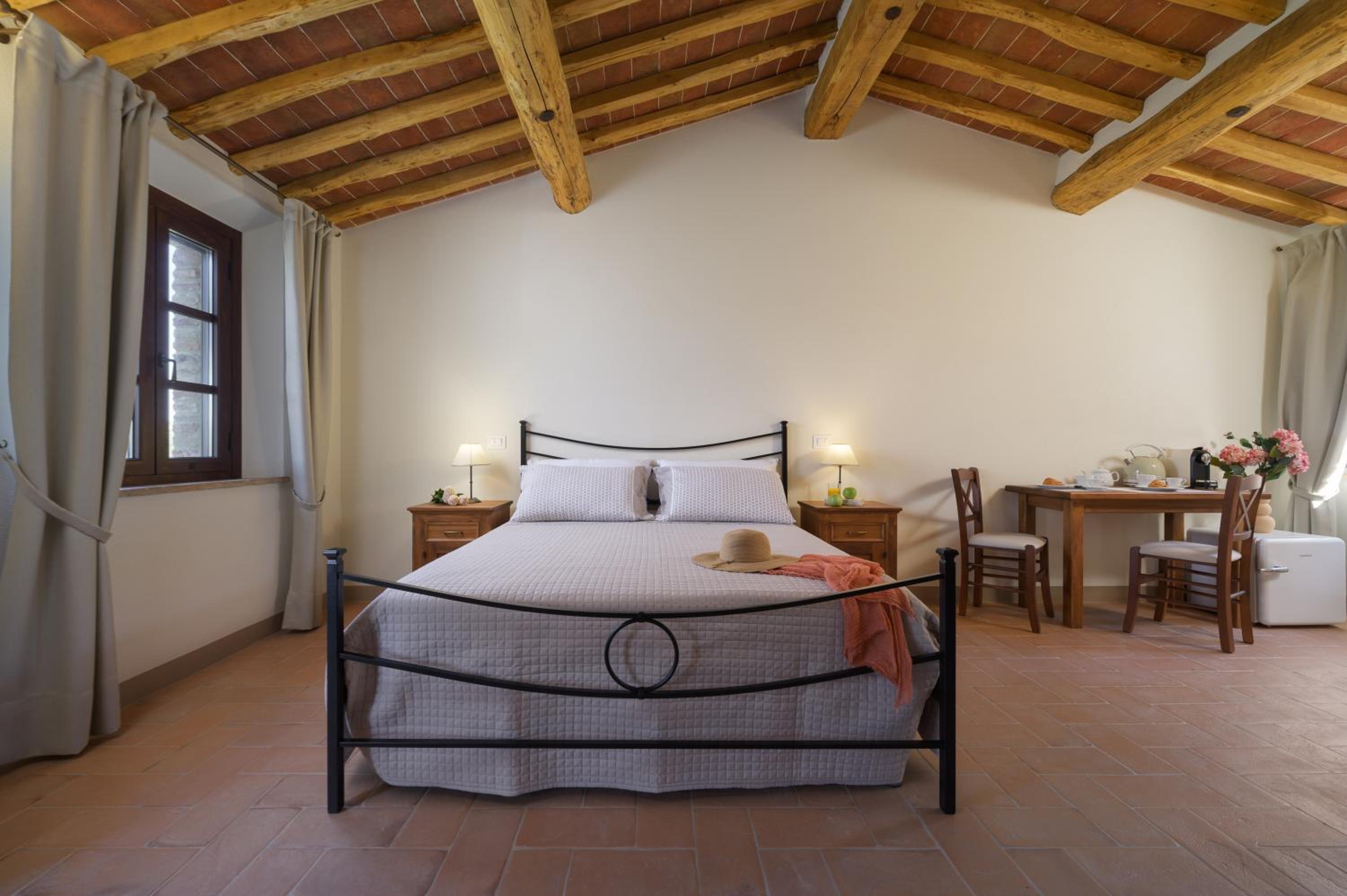 Agriturismo La Casellina view 2