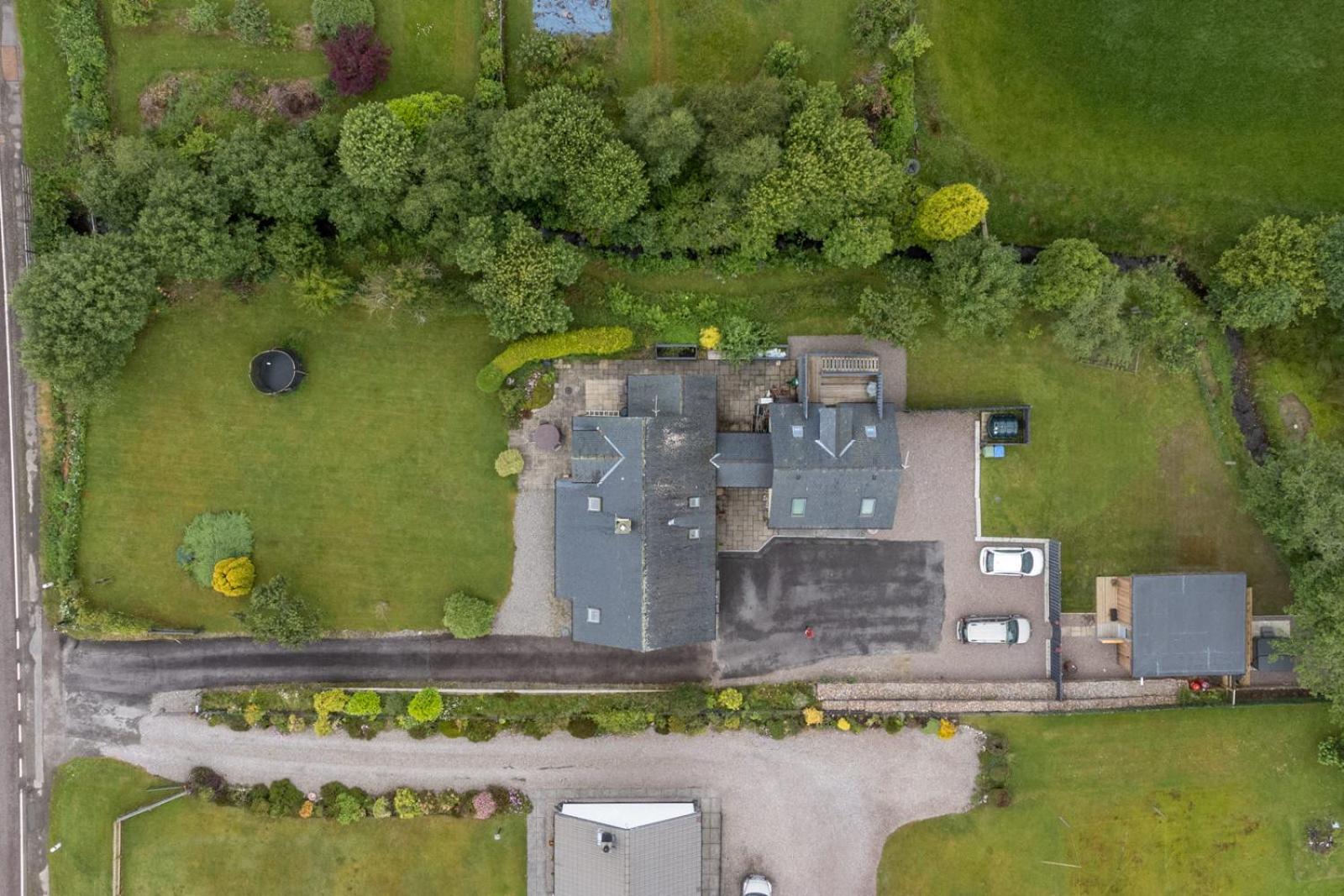 Hotel Allt Mor Rentals - Chalet with hot tub, And Studio Apartment no hot tub - Image 1