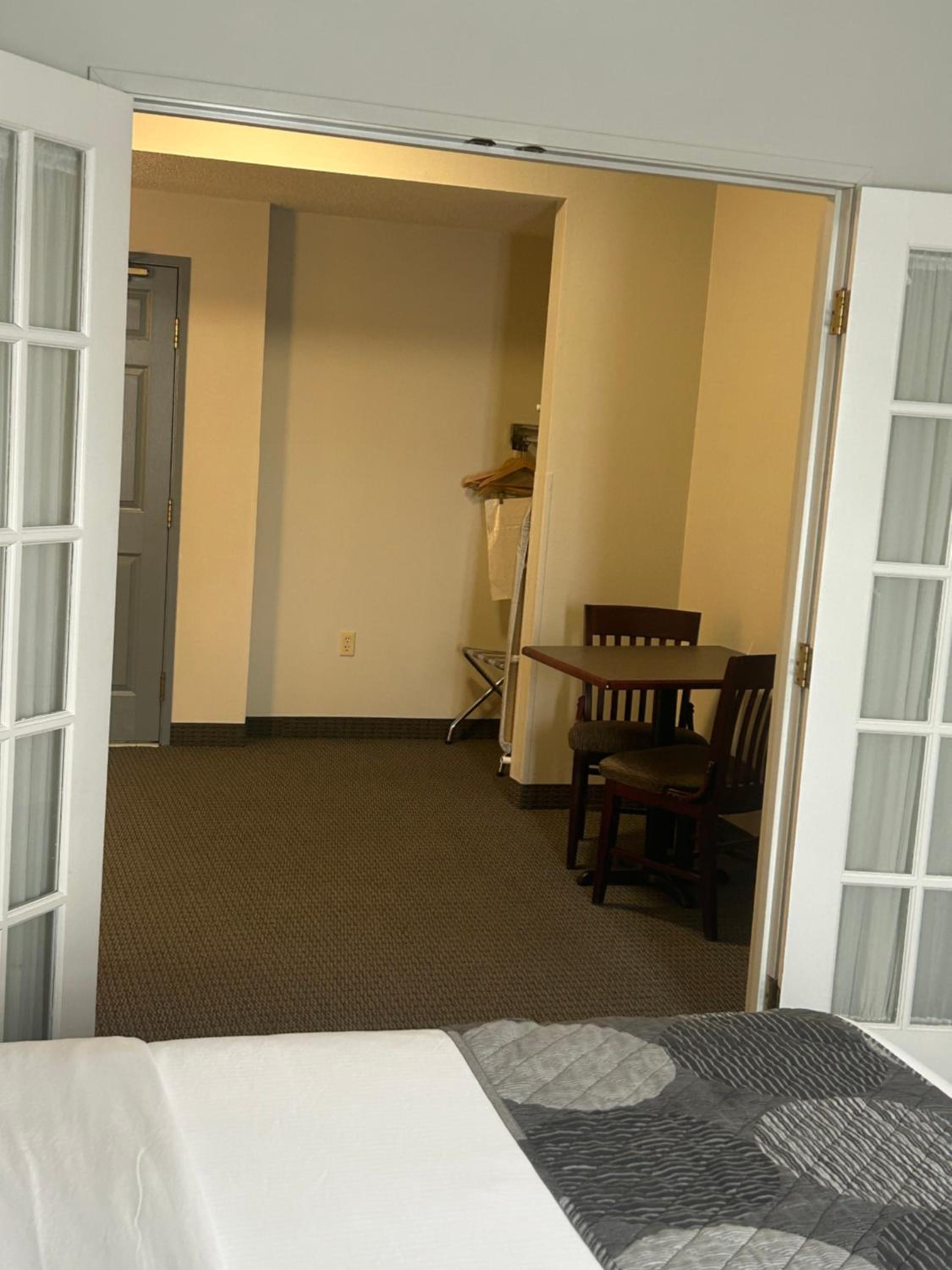 Hastings Country Inn - Property Image 38