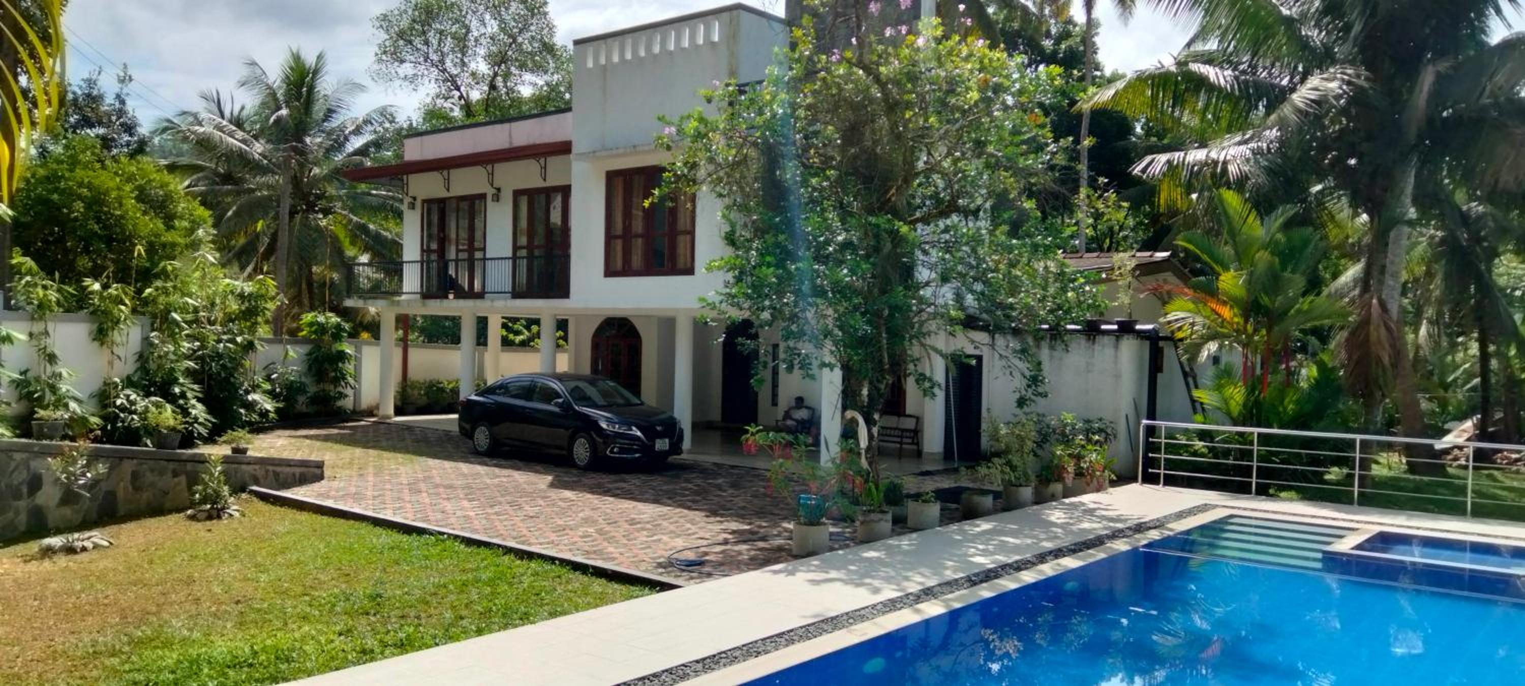 Healand Holiday Bungalow and Restaurant