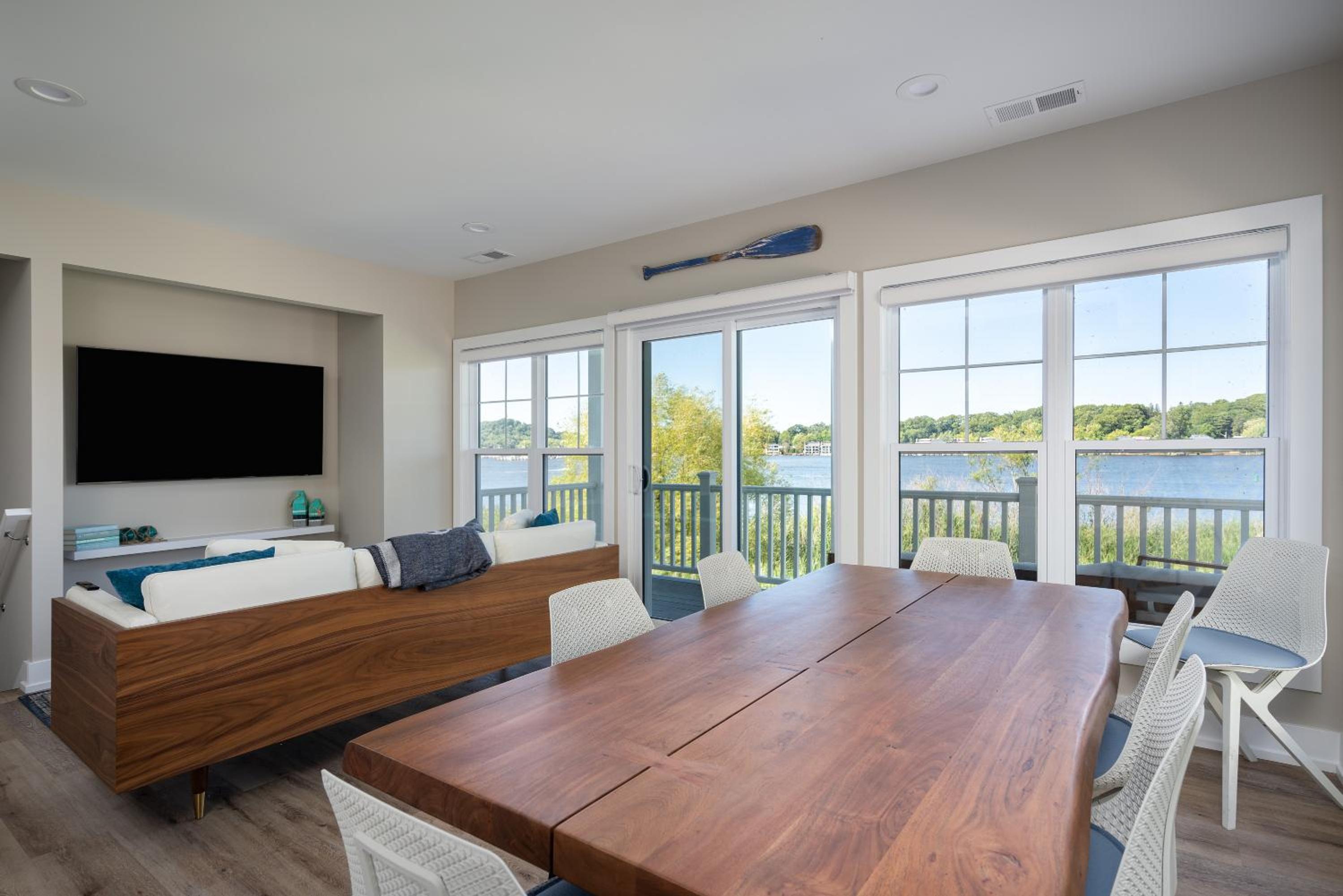 Luxurious Home on Lake Kalamazoo view 5