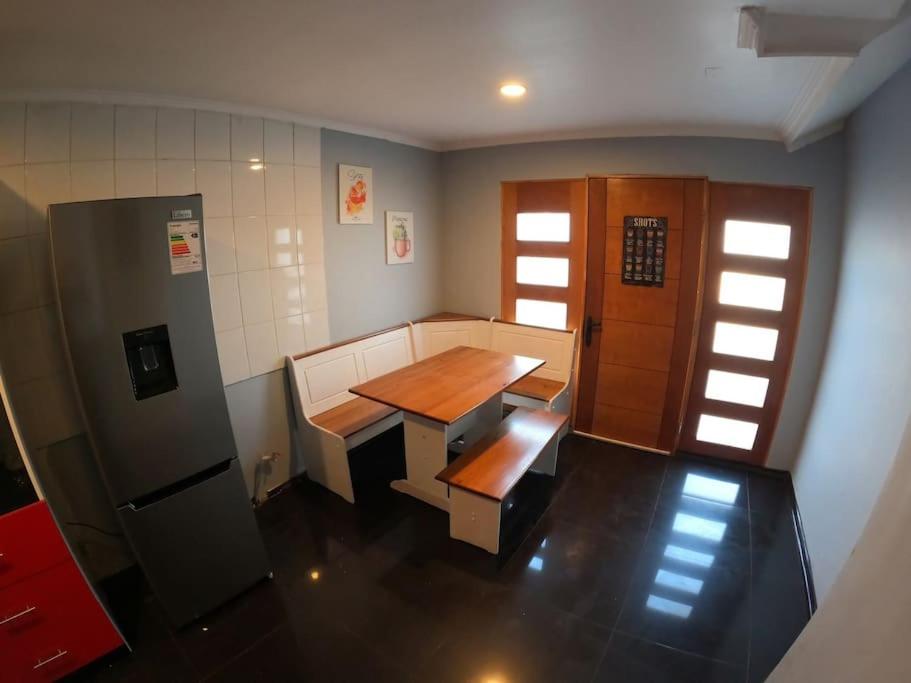 Amplia Casa en Condominio