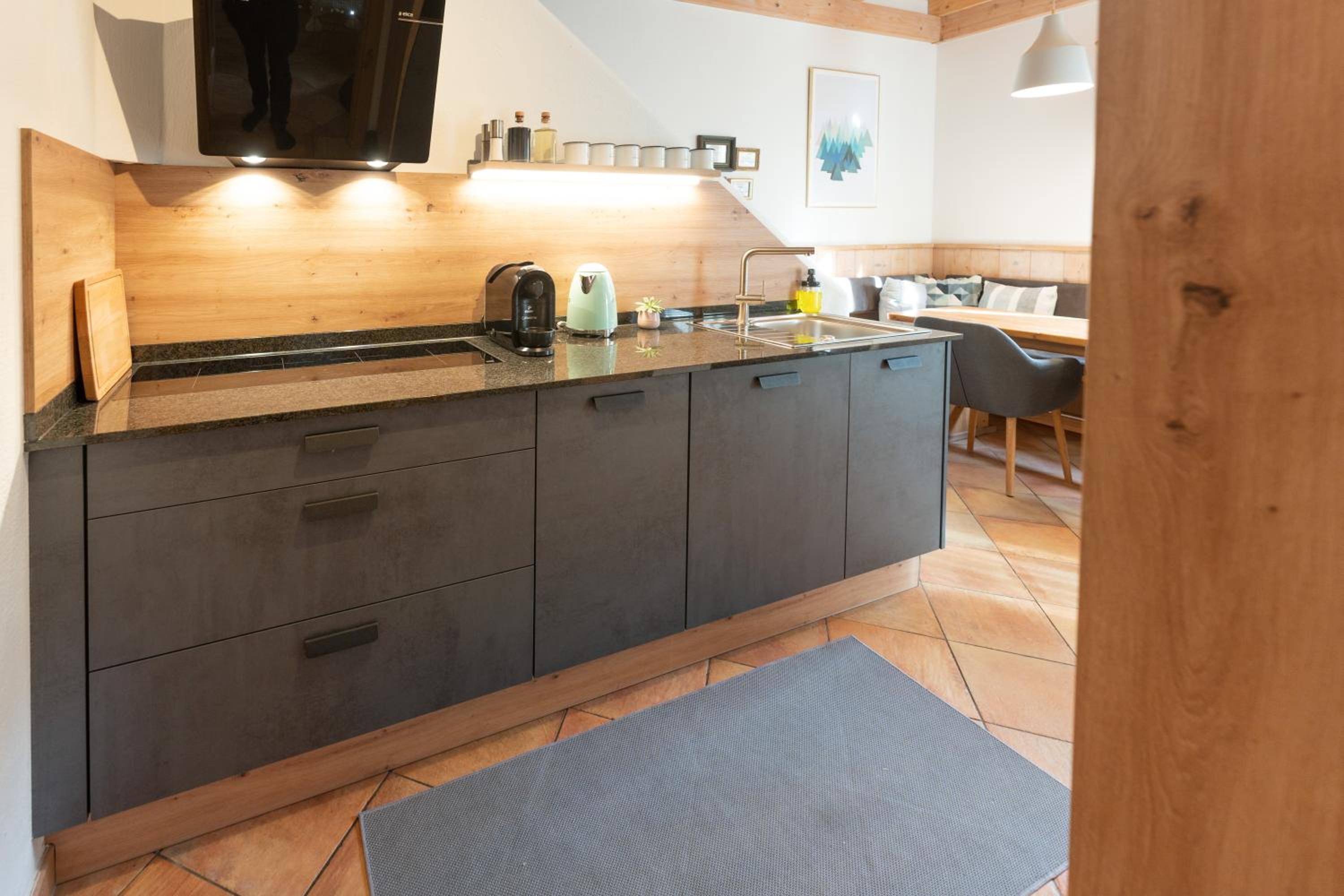 Dorfchalets & Apartments - in Kaprun centre including FREE entry Tauern Spa and Summer Card