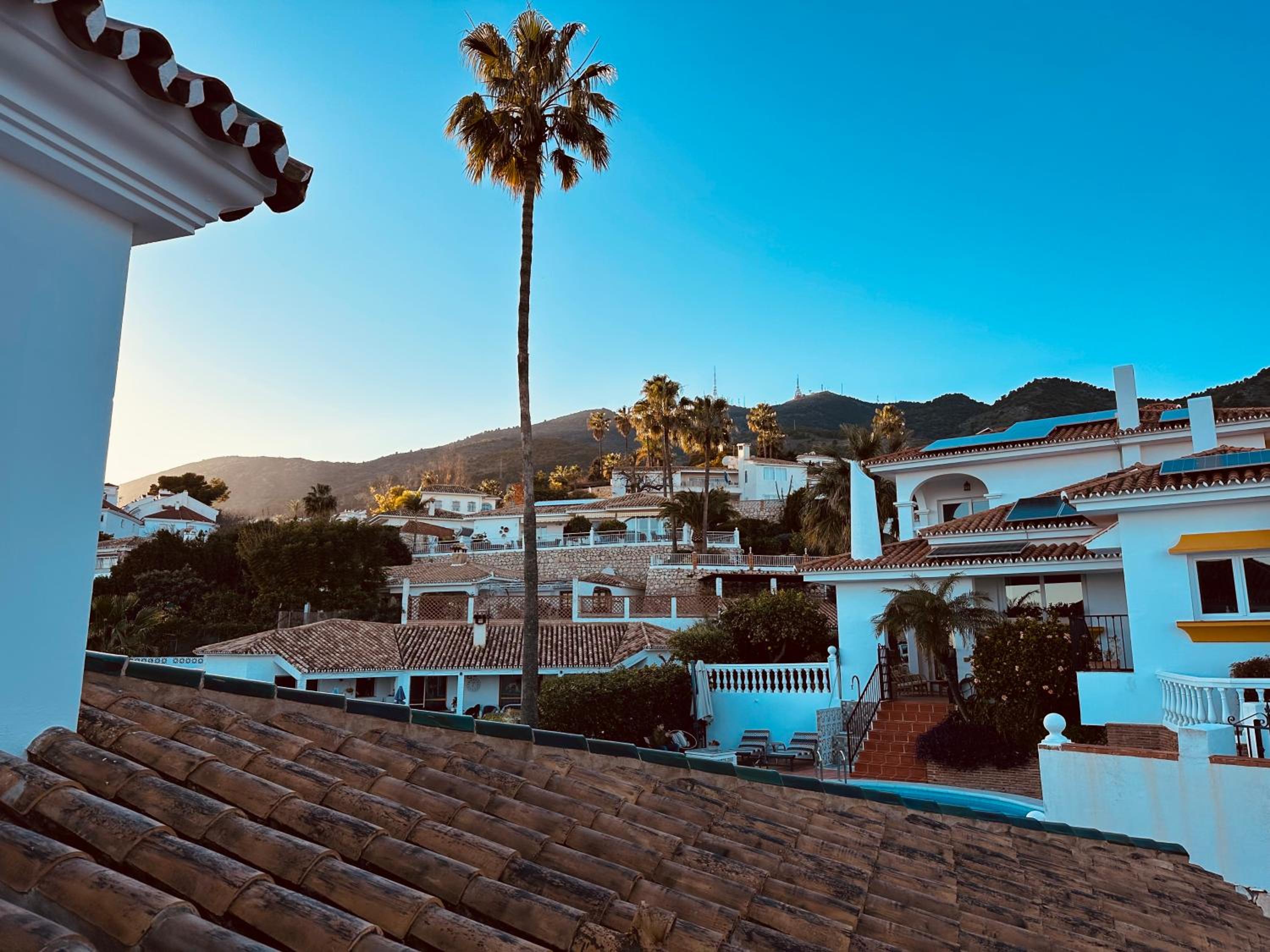 Luxury Villa Andalucia Seaview Private Pool close to Centre