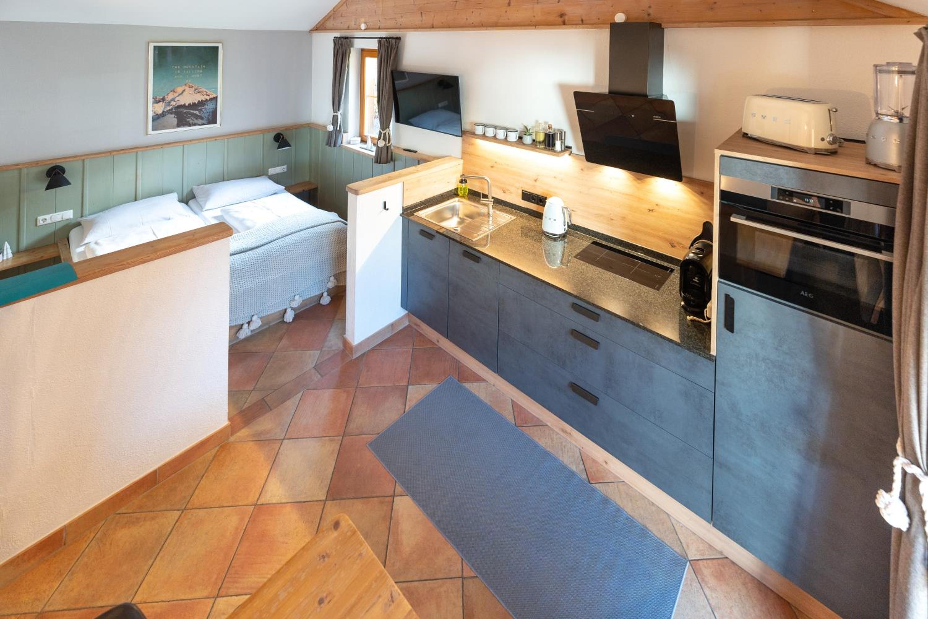 Dorfchalets & Apartments - in Kaprun centre including FREE entry Tauern Spa and Summer Card